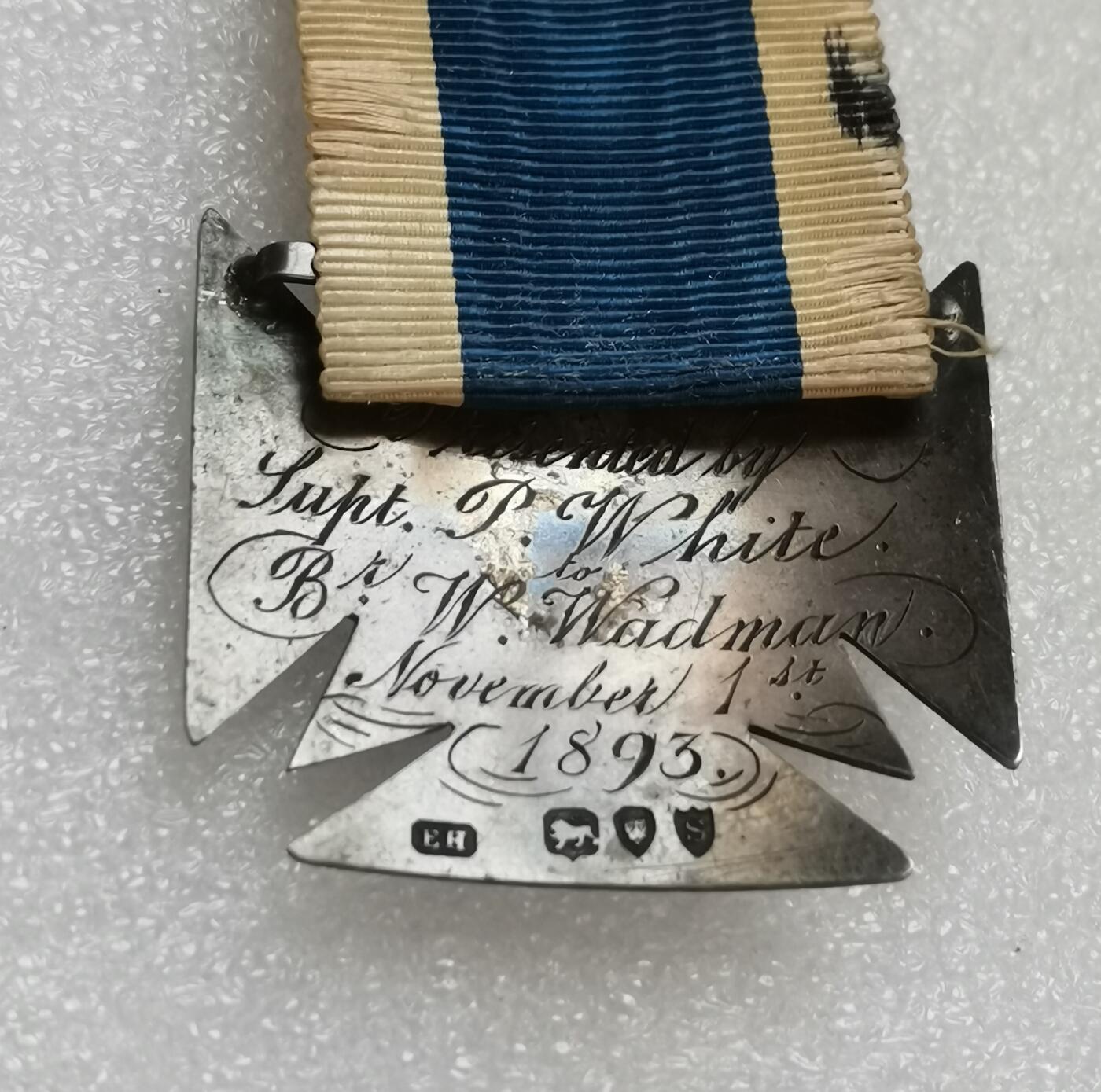 瓶子🏺第151期拍卖会  共济会银质奖章1893年书记员（副会长）稀少版本  17.75克