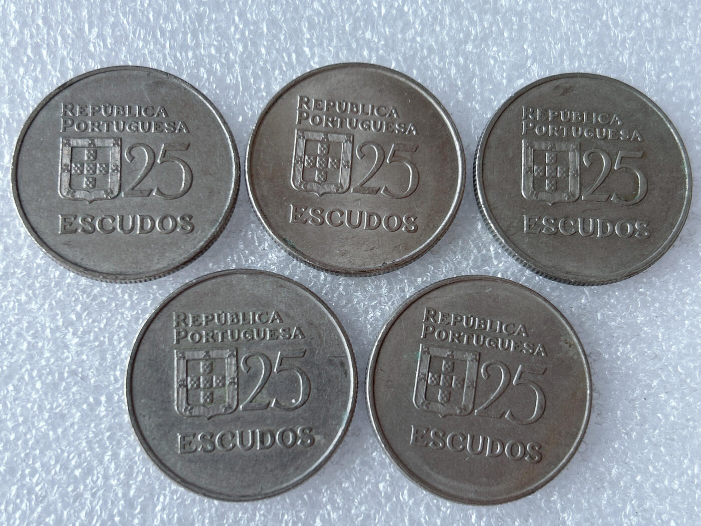 第一海外回流一元起拍收藏 散币专场 第103期 葡萄牙80年代25埃斯库多大版币