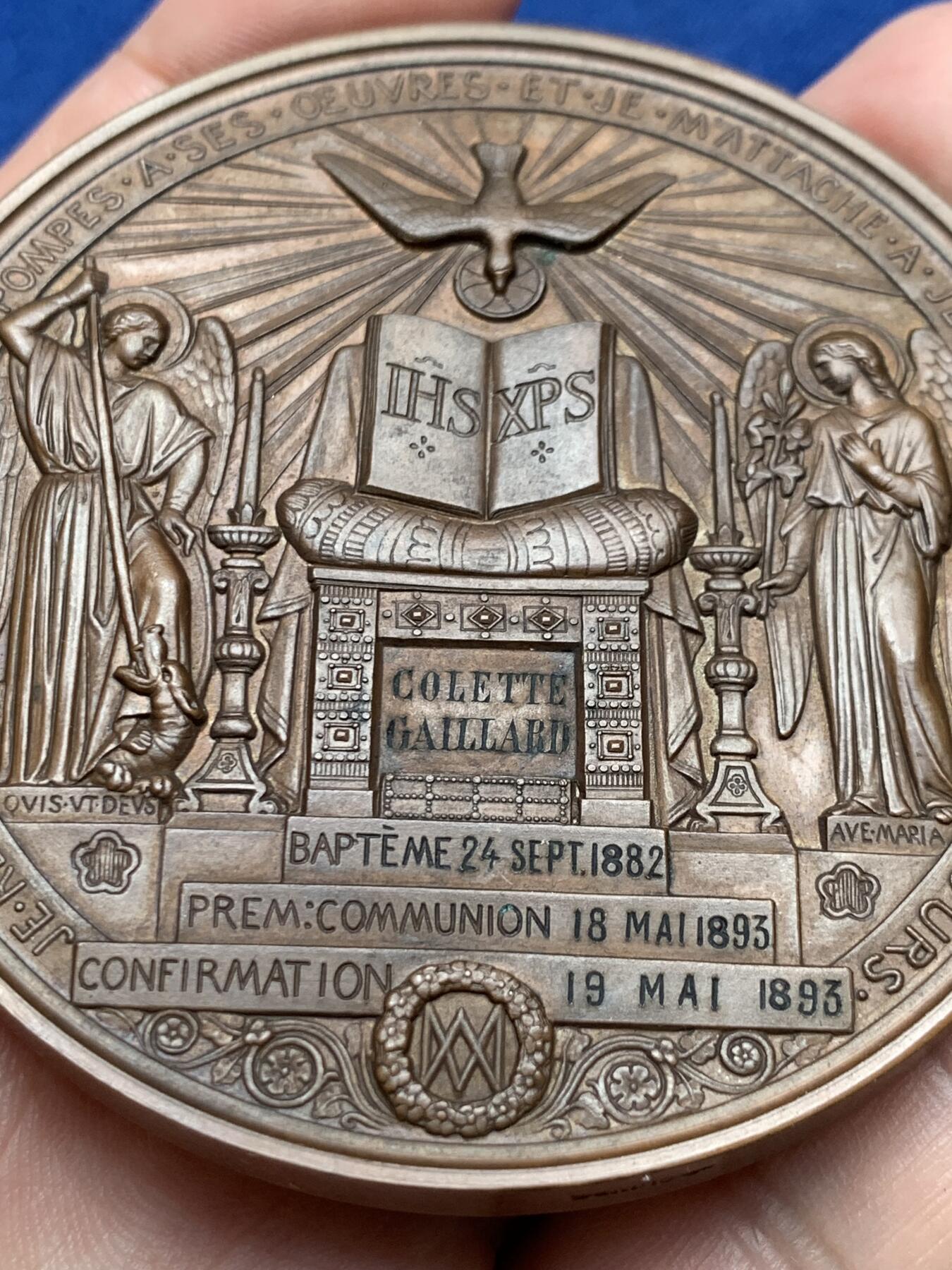 《竞宝斋》第291场- 周日，周一，周二 3场连拍 （全场包邮） 法国1893年初次圣餐、洗礼铜质勋章，152.13g，69.3mm，丰饶角+铜标边铭