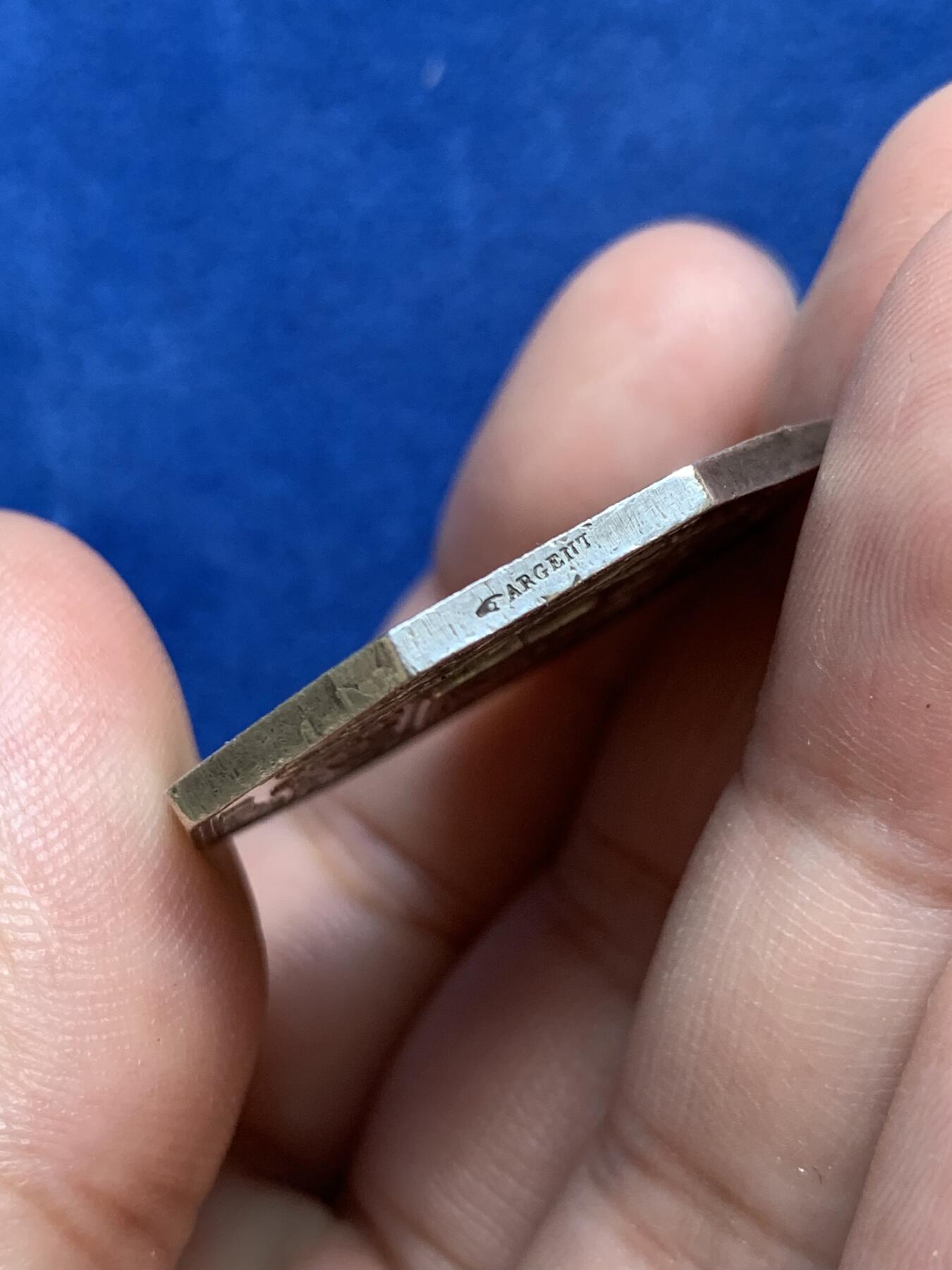 《竞宝斋》第291场- 周日，周一，周二 3场连拍 （全场包邮） 法国拿破仑一世头像鲁昂当铺八角银质代币，14.52g，32.6mm，手指边铭