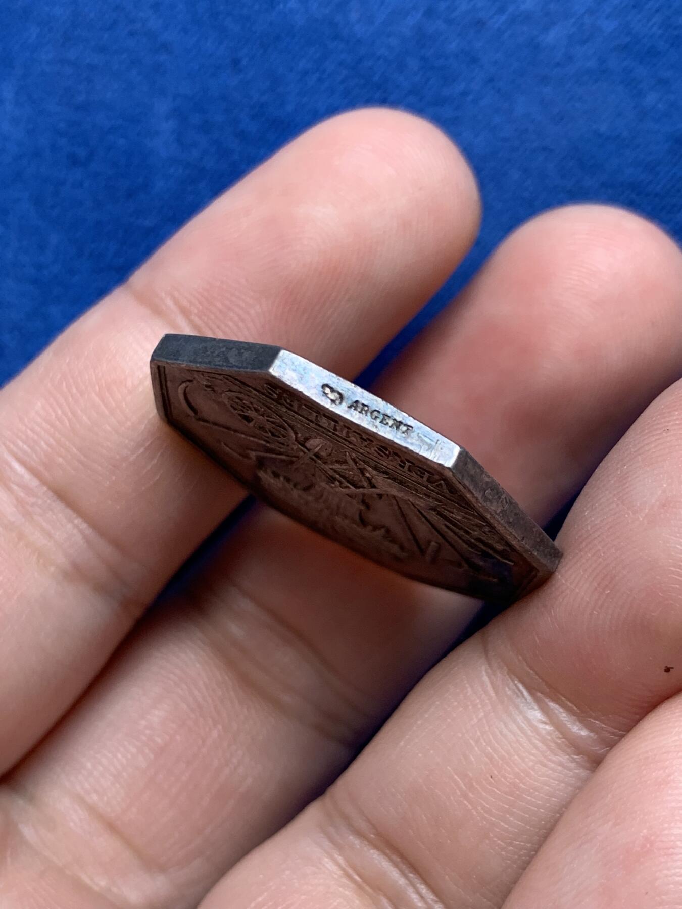 《竞宝斋》第291场- 周日，周一，周二 3场连拍 （全场包邮） 法国塞纳和瓦茨国家农业艺术兴业银行八角银jeton，29mm，13.9克，丰饶角+ARGENT边铭