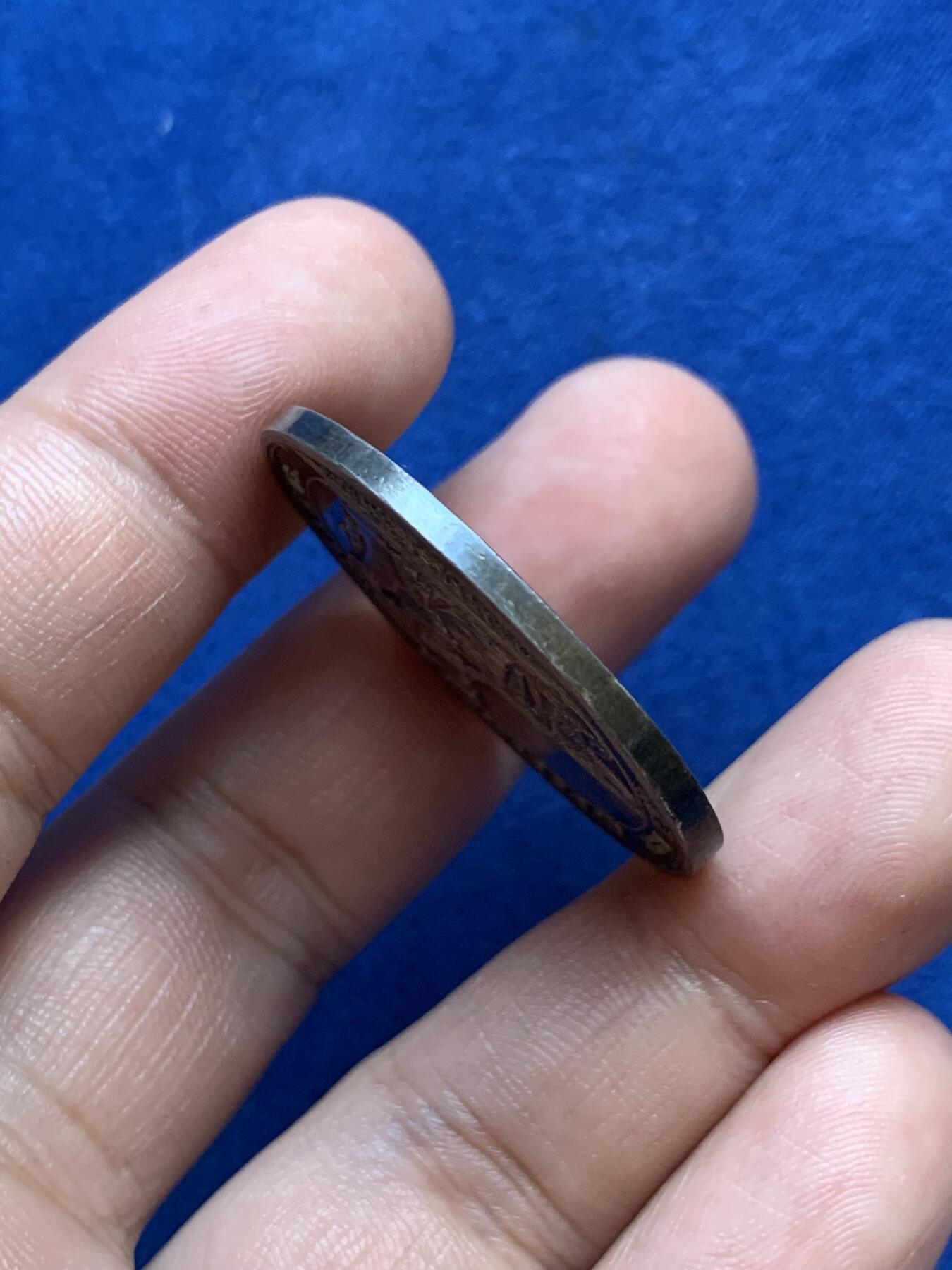 《竞宝斋》第291场- 周日，周一，周二 3场连拍 （全场包邮） 法国路易十八头像鲁昂公证人银质代币，17.63g，34.8mm，早期无边铭