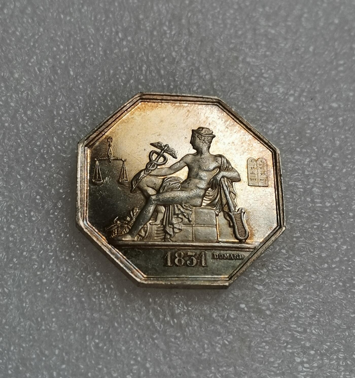 瓶子🏺第151期拍卖会  法国1831年墨丘利商务JETON银质八角  30毫米  16.24克   UNC原光