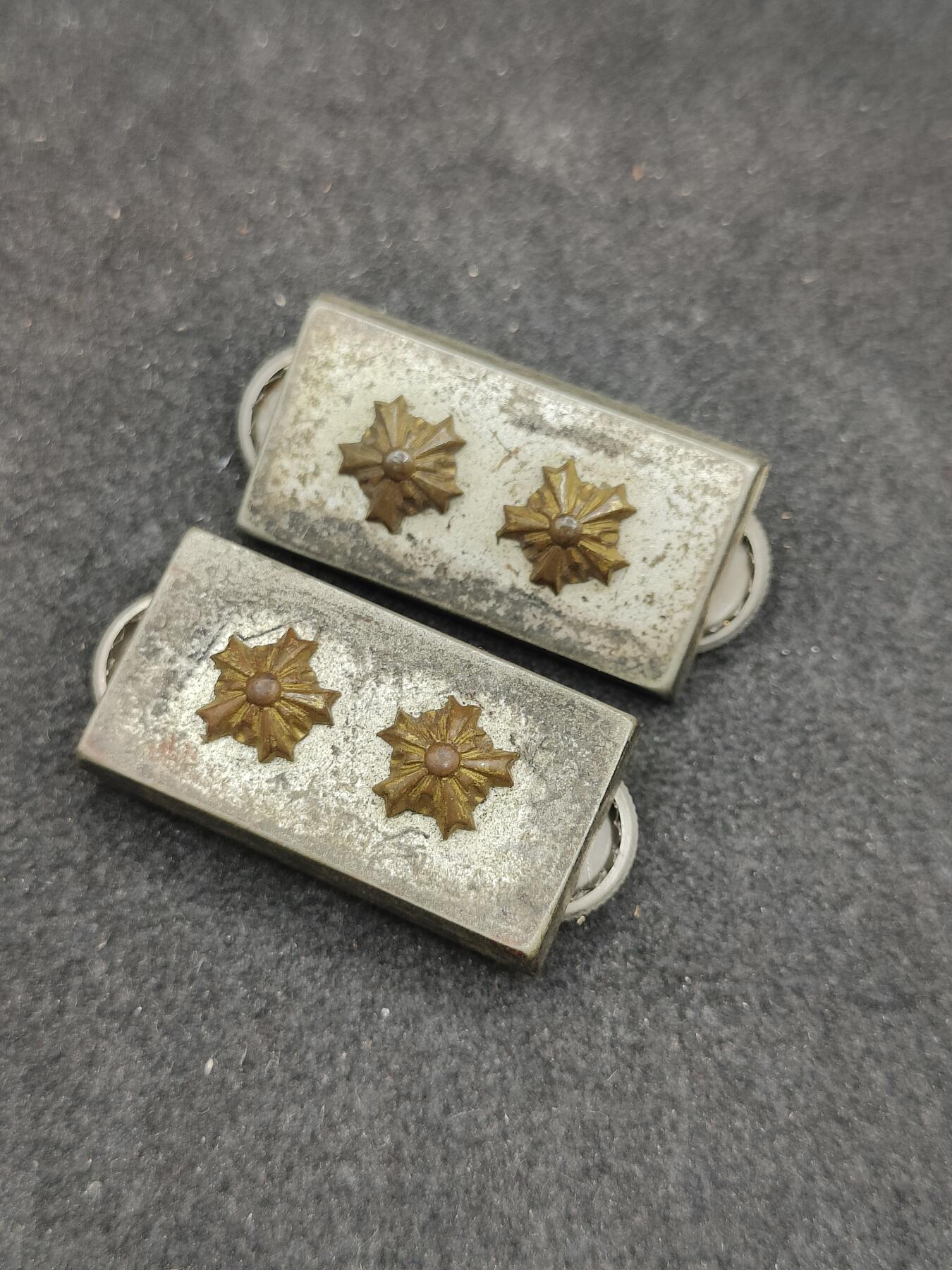 全场0元起拍 第177期 咸鱼国勋章拍卖专场 7月28日（周日）下午6：00开始 日本警察领章一对