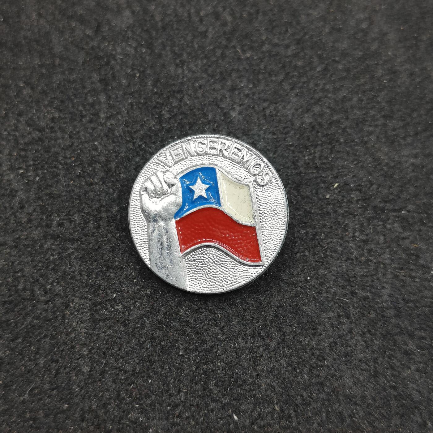 全场0元起拍 第177期 咸鱼国勋章拍卖专场 7月28日（周日）下午6：00开始 稀少 东德代工 阿连德 智利人民团结阵线徽章智利共产党