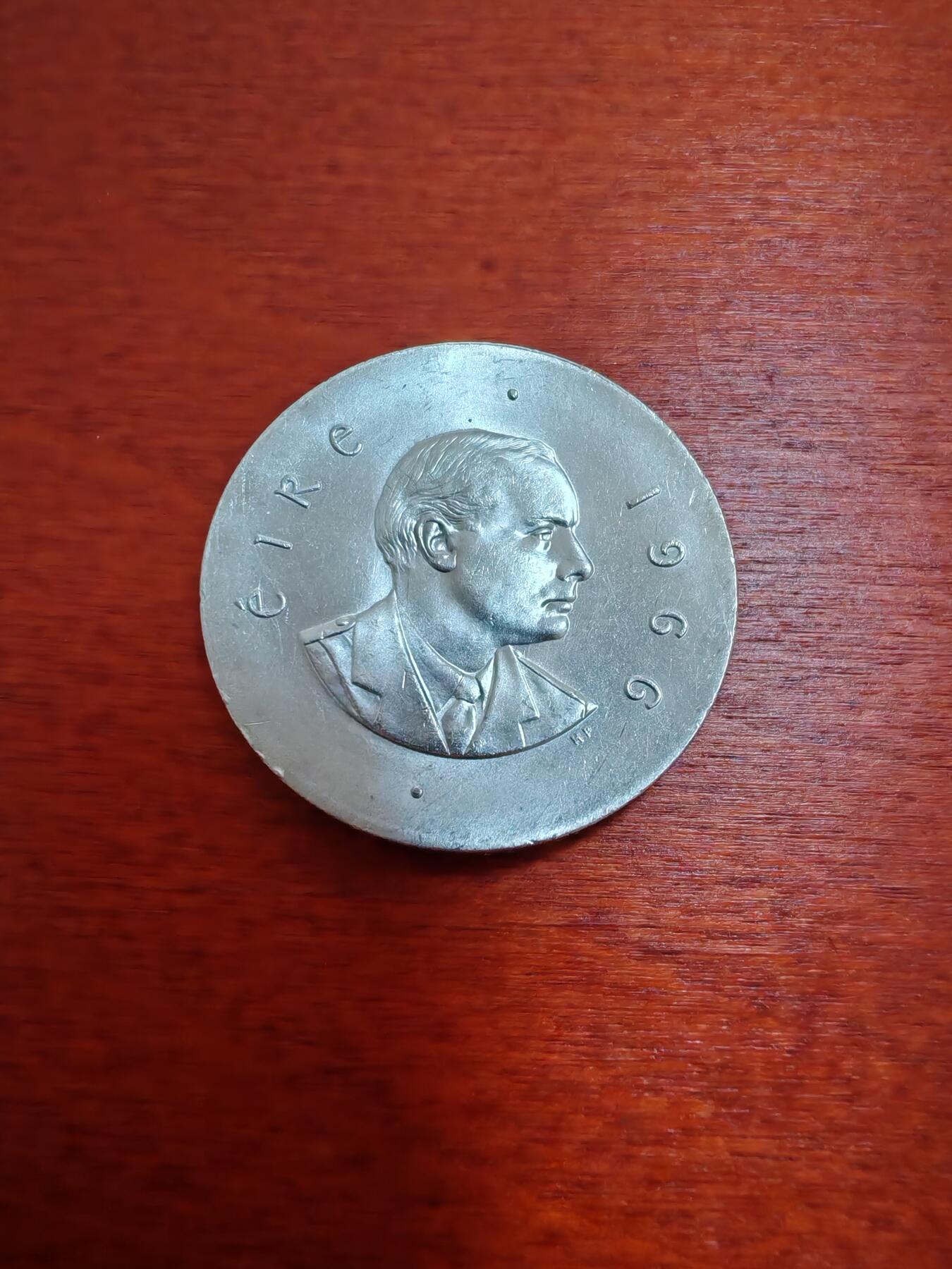 长老汇龙年精选第十一场拍卖（币中币） 1966爱尔兰起义10先令银币，1270000枚被毁