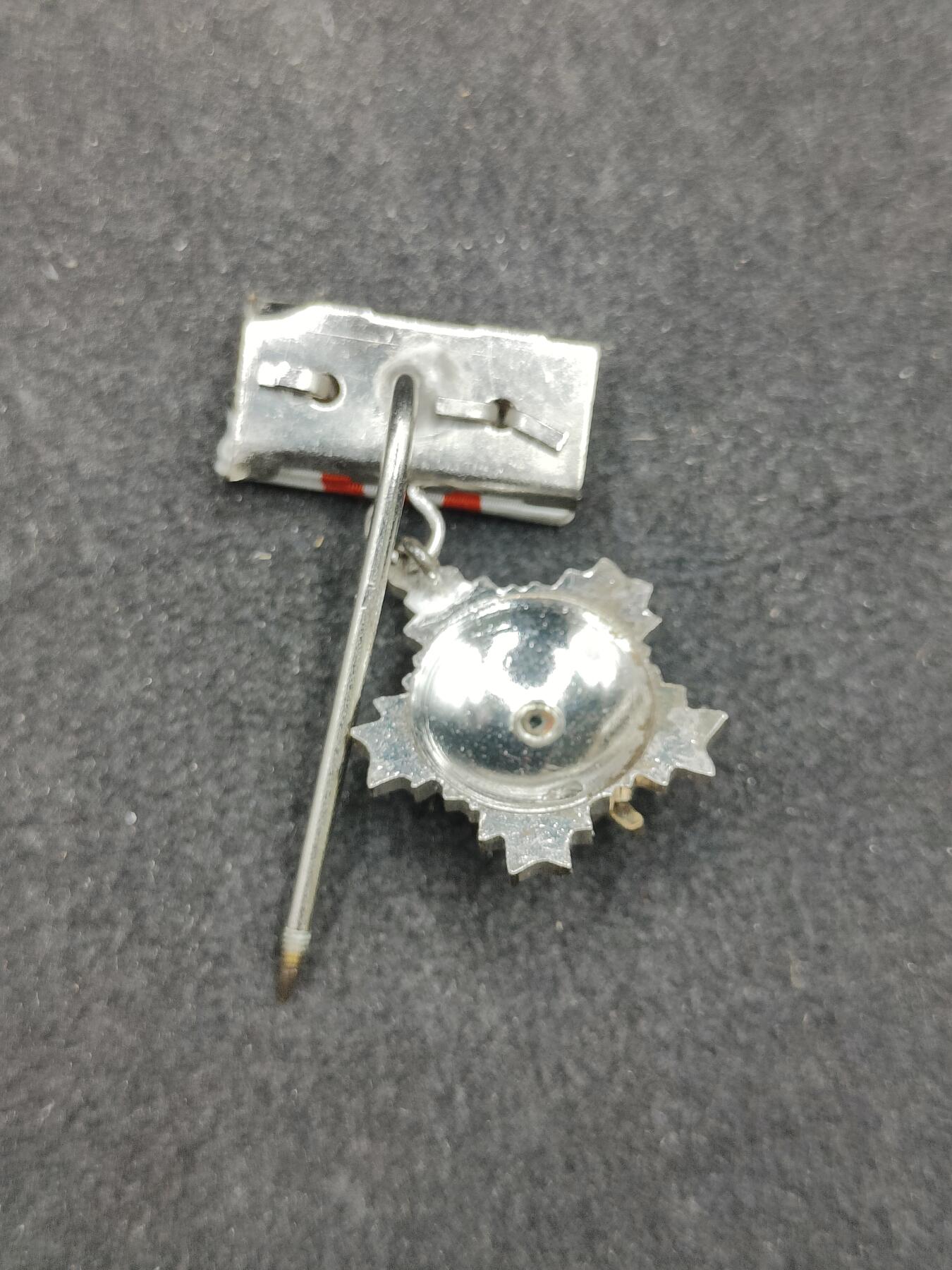 全场0元起拍 第177期 咸鱼国勋章拍卖专场 7月28日（周日）下午6：00开始 南斯拉夫三级人民军勋章 迷你章