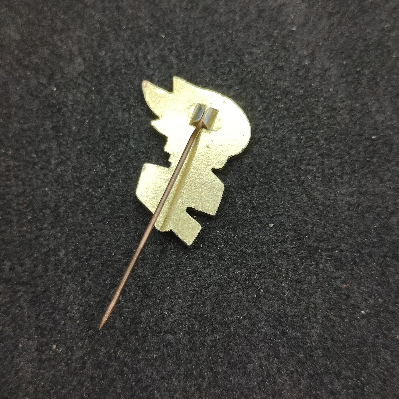 全场0元起拍 第177期 咸鱼国勋章拍卖专场 7月28日（周日）下午6：00开始 朝鲜证章