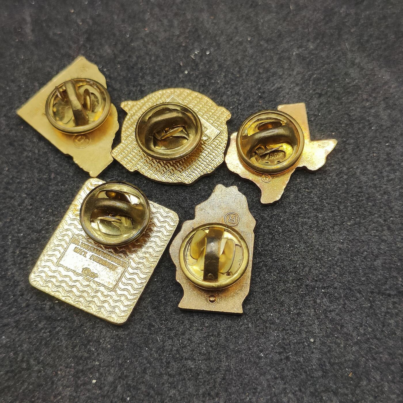 全场0元起拍 第177期 咸鱼国勋章拍卖专场 7月28日（周日）下午6：00开始 国际狮子会徽章一组