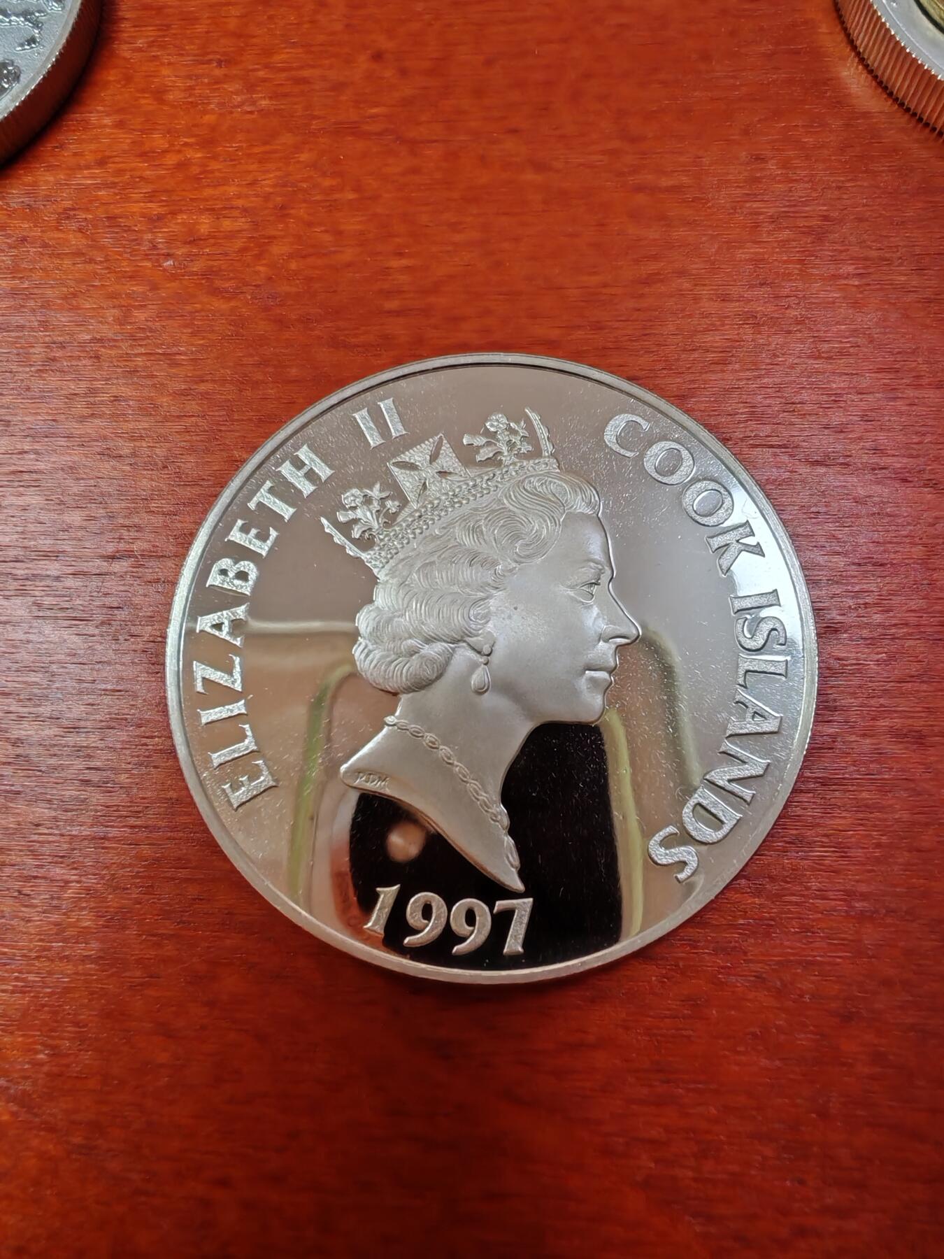 长老汇龙年精选第十一场拍卖（币中币） 1997库克群岛世界大事记之第七世纪默罕默德建立伊斯兰帝国50元精制银币