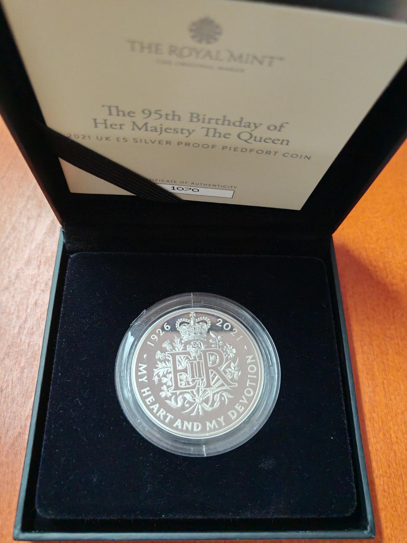长老汇龙年精选第十二场拍卖（满分进行曲） 2021英国伊丽莎白二世95寿诞5英镑精制加厚银币，盒证全