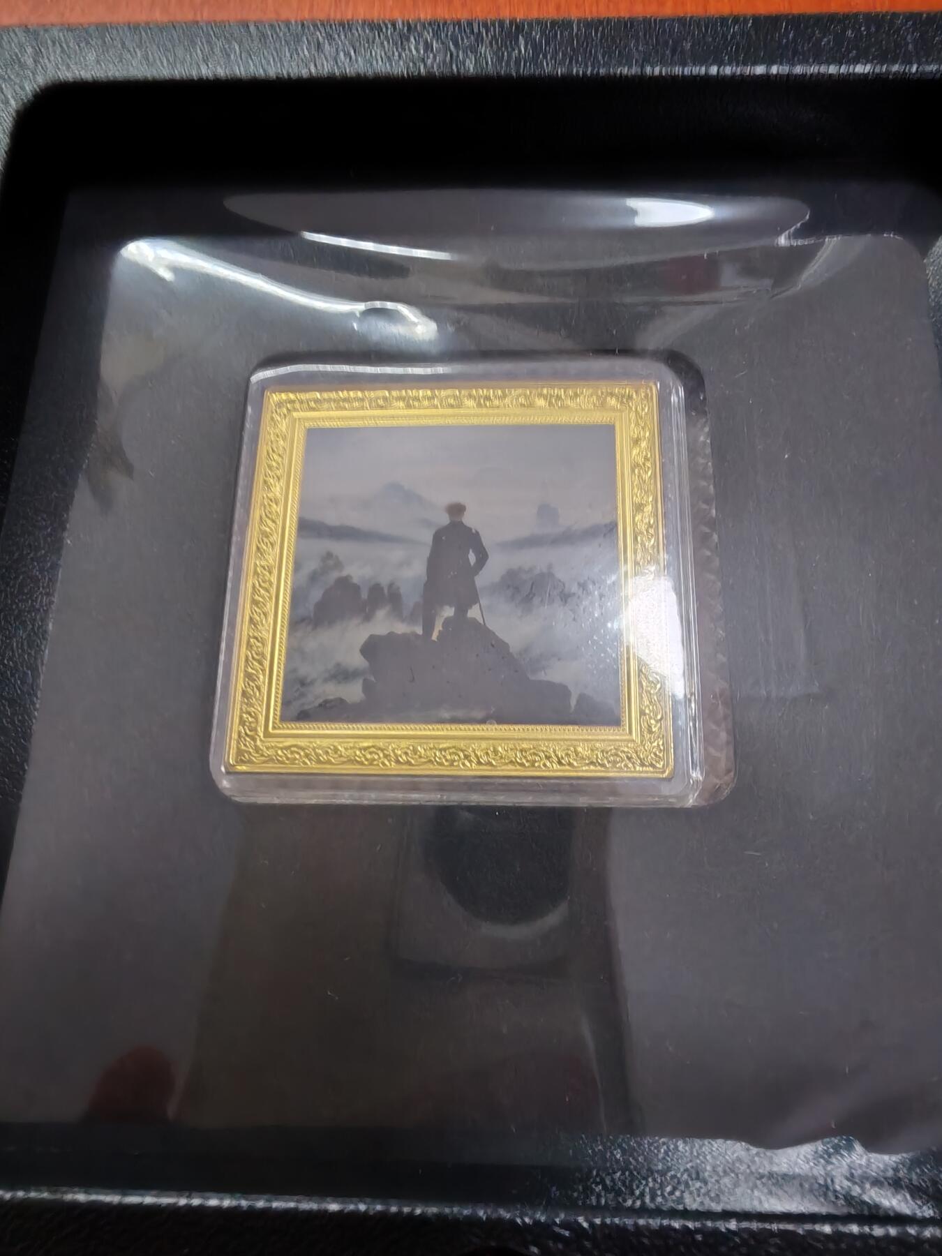 长老汇龙年精选第十二场拍卖（满分进行曲） 2021纽埃世界名画系列之云中漫步者1盎司1元彩色精制银币，盒证全，发行价650元