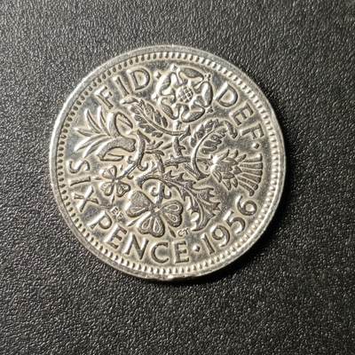 ↓君缘收藏164期☞钱币邮品↓无佣金、可寄存、满10元包邮  - 英国🇬🇧幸运六便士（违约重拍已拉黑）