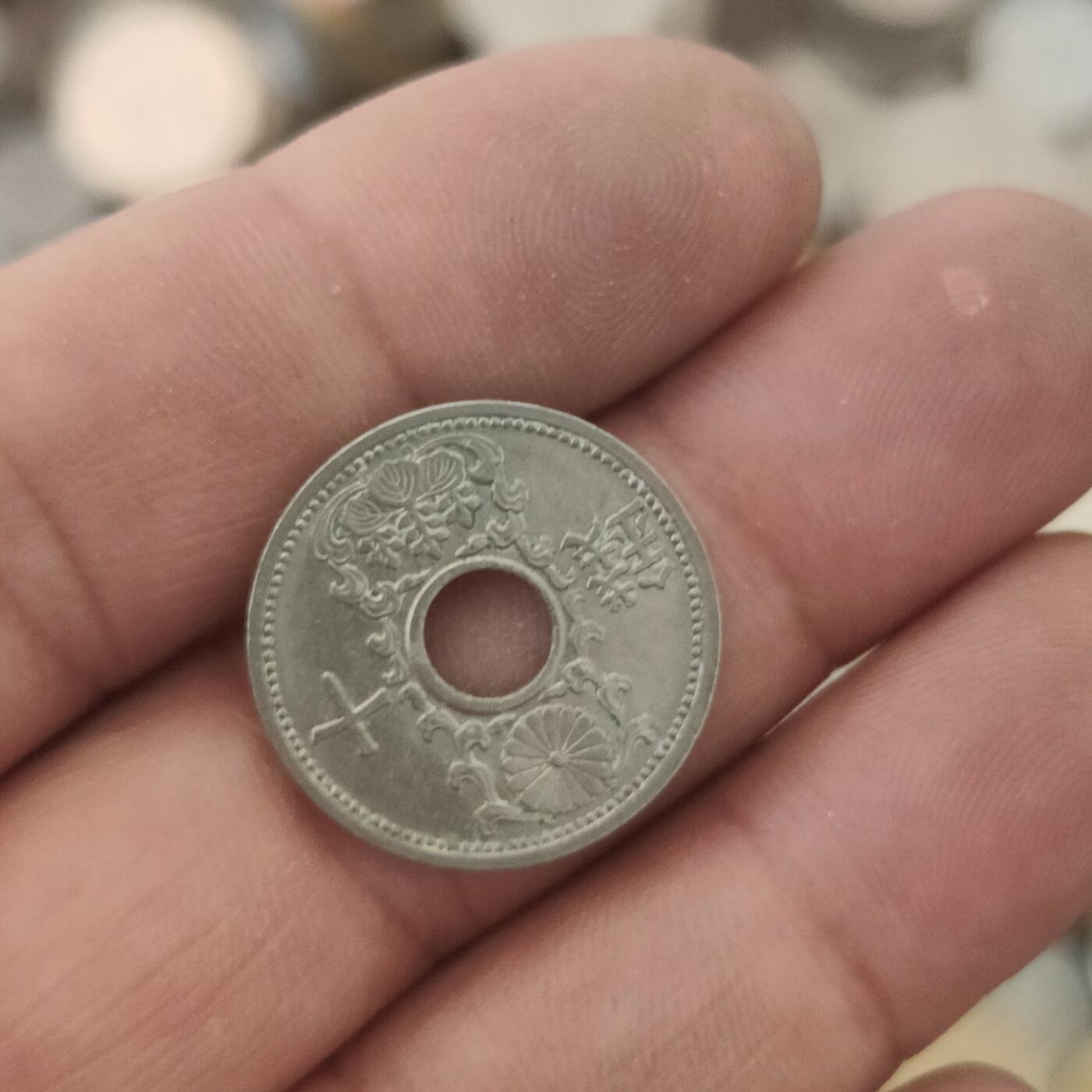 英雄古币捡漏专场第一期无押金可累计捡漏，全场50包邮，偏远地区除外。 日本十钱