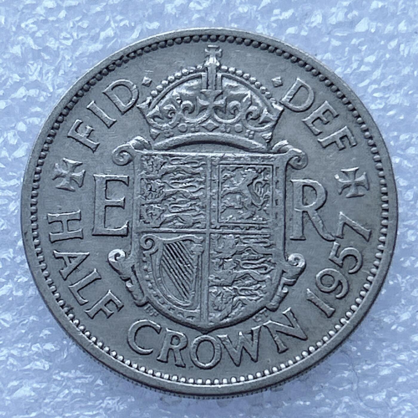 第一海外回流一元起拍收藏 散币专场 第104期 英国1957年半克朗 伊丽莎白二世 原光