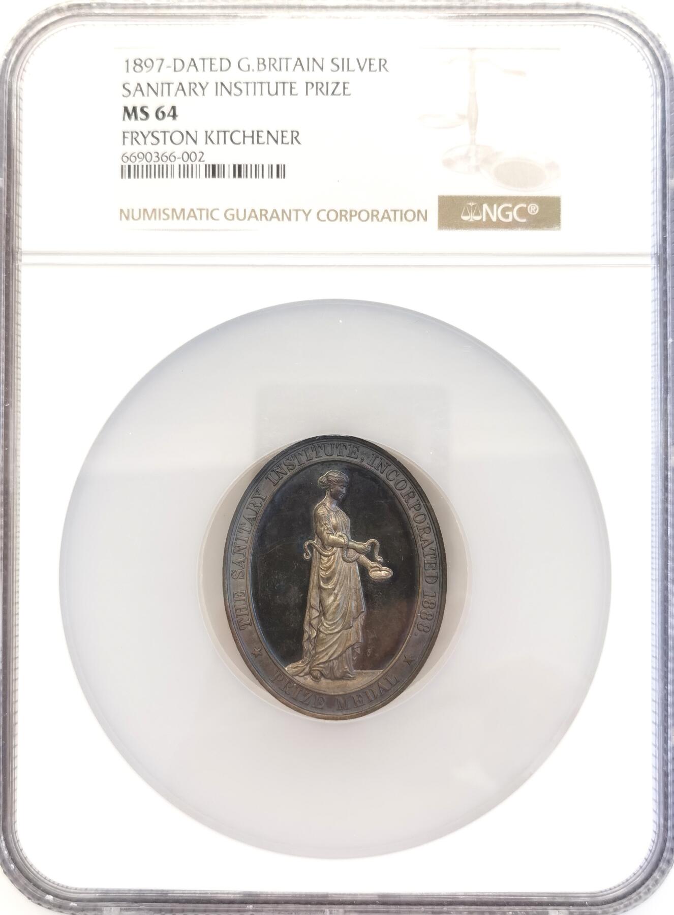 博洋堂“夏光旖旎”7月精品专场暨第085期（全场包邮） NGC MS64 1888成立，1897年颁发的英国椭圆形卫生研究协会银章 NGC加厚大盒  雕刻并授予弗里斯顿·基奇纳，附带百年原盒。自然氧化紫罗兰五彩包浆，栩栩如生，刻画精细。正面:Hygieia喂手里蛇喝水，慈悲为怀。许癸厄亚（希腊神话 健康女神|医神阿斯克勒庇俄斯之女）许癸厄亚的经典形象是一个右手持碗喂蛇的少女，她喂的蛇就是阿斯克勒庇俄斯的圣蛇。一般认为：“阿斯克勒庇俄斯之杖”代表医学，