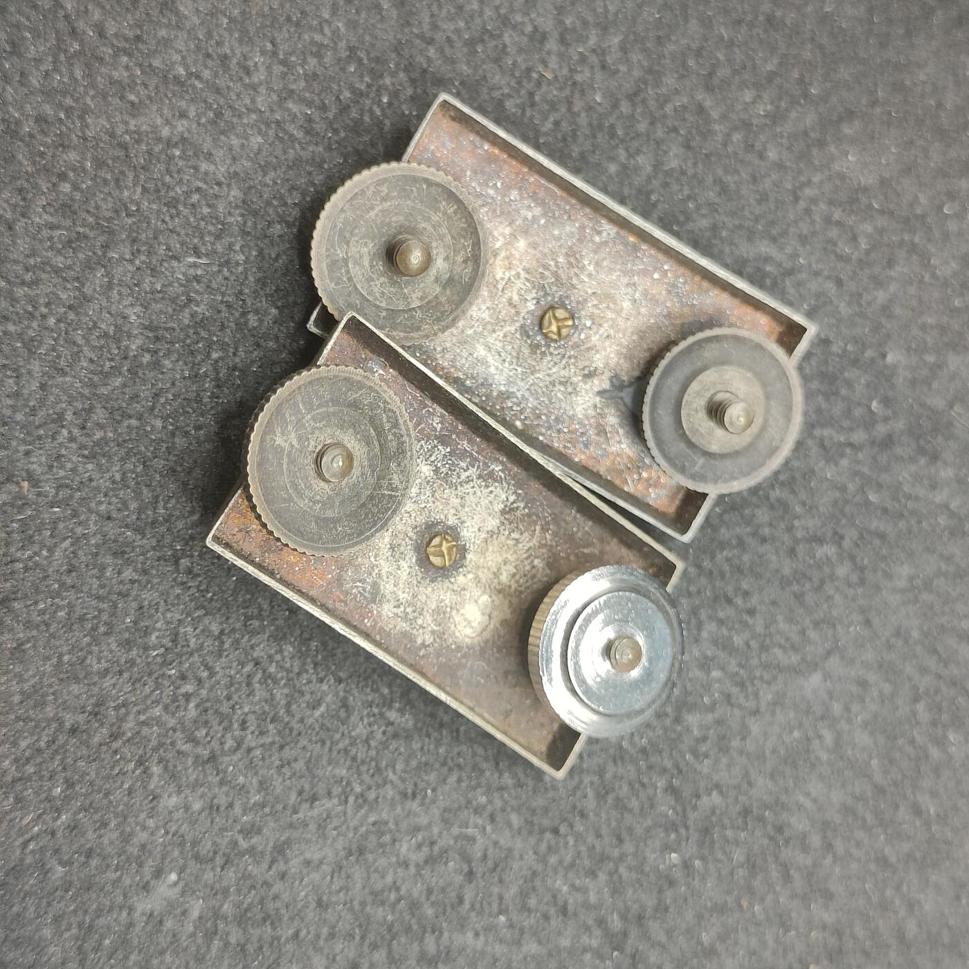 全场0元起拍 第178期 咸鱼国勋章拍卖专场 7月31日（周三）下午6：00开始 日本警察领章一对