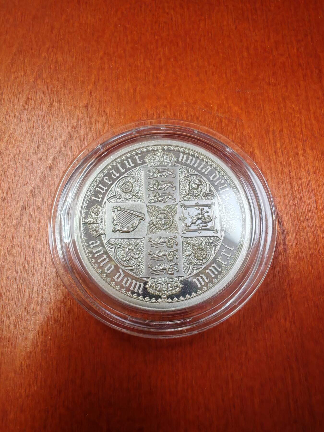 长老汇龙年精选第十三场拍卖 2021英国哥特皇家徽章5英镑2盎司精制银币，盒证全，发行价高达5000元