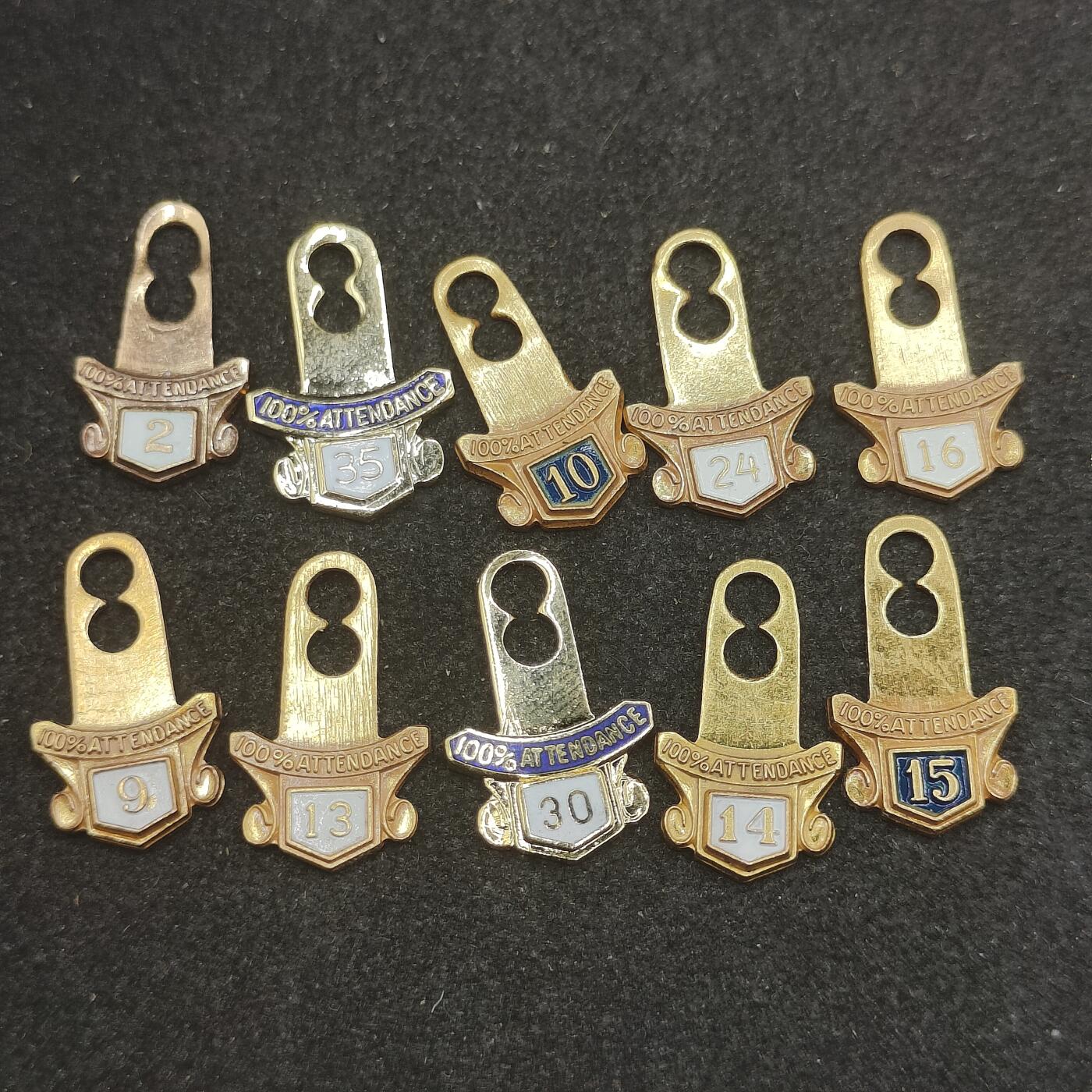 全场0元起拍 第178期 咸鱼国勋章拍卖专场 7月31日（周三）下午6：00开始 国际狮子会徽章下挂10个