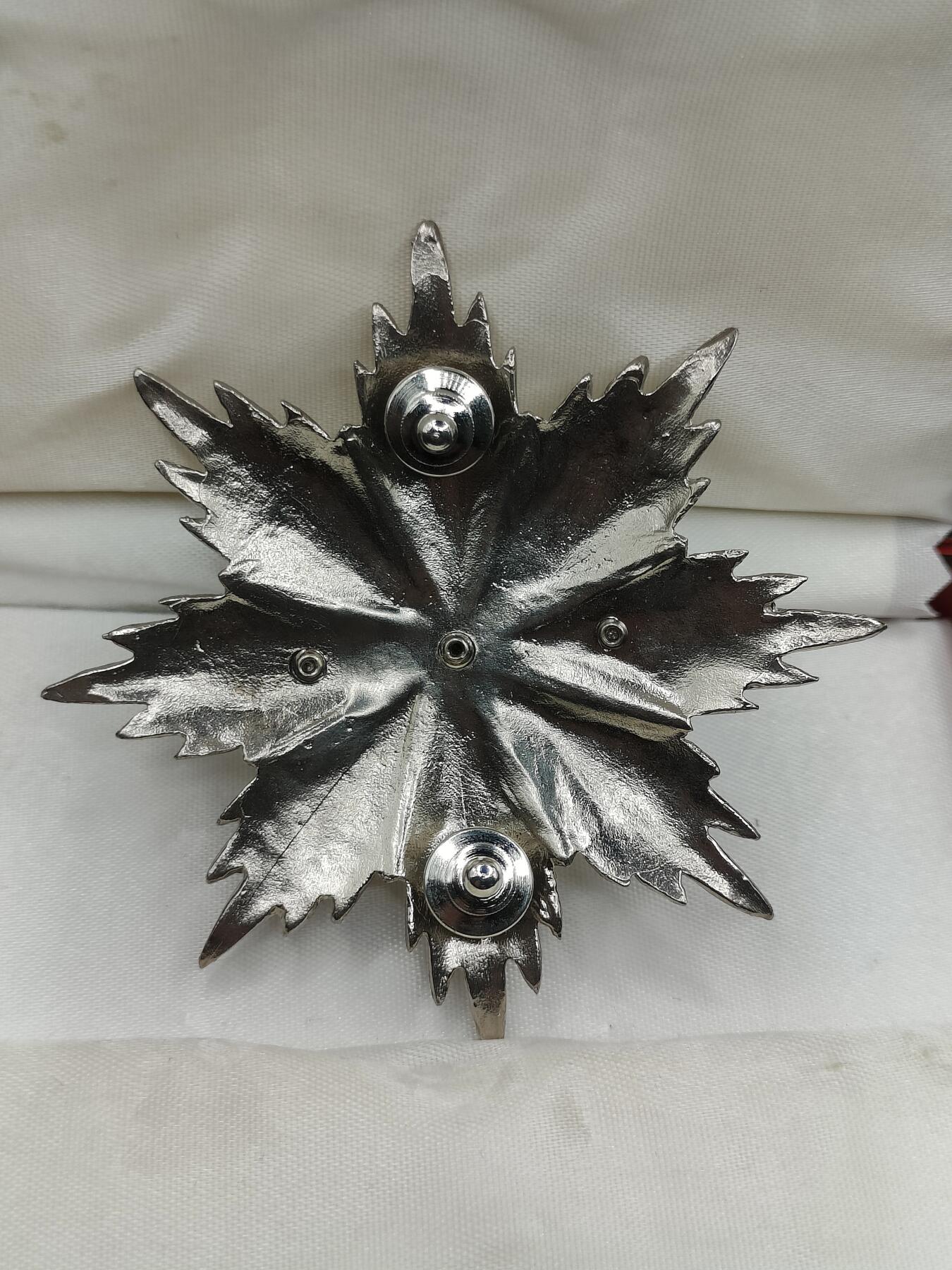 全场0元起拍 第178期 咸鱼国勋章拍卖专场 7月31日（周三）下午6：00开始 梵蒂冈教皇国聖墓骑士团大十字级星芒章 带盒