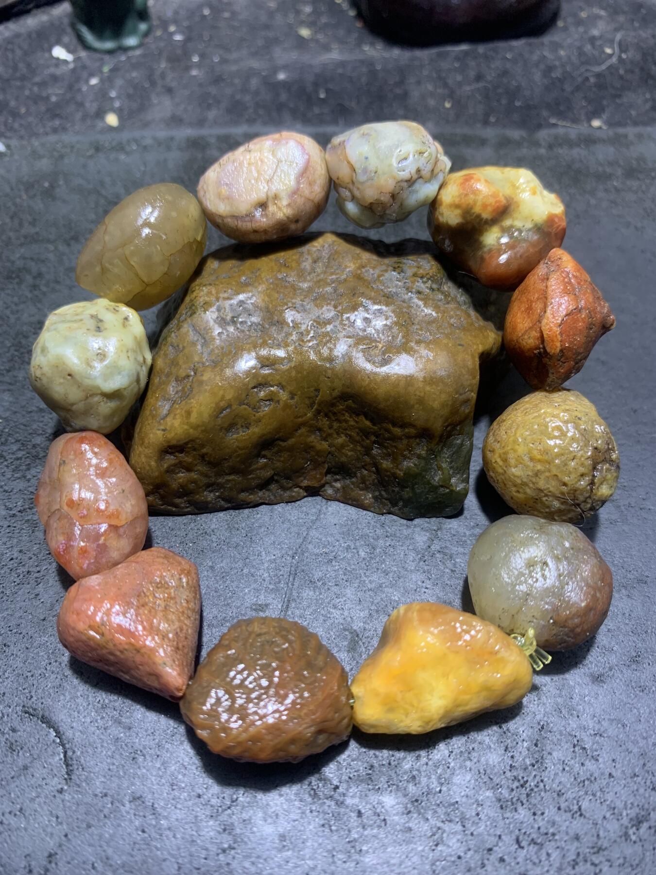 精美戈壁阿拉善玛瑙多宝手串一条