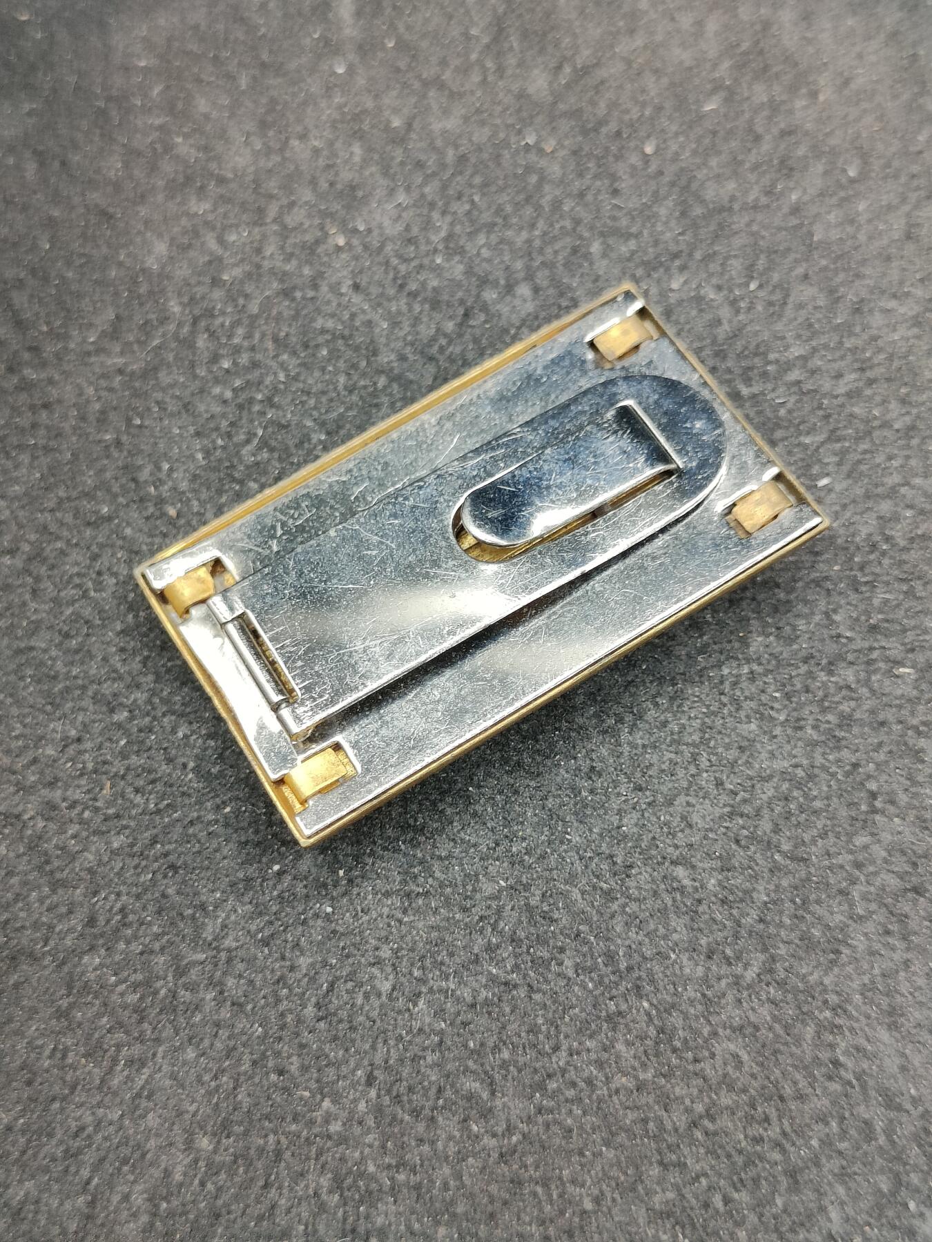 全场0元起拍 第178期 咸鱼国勋章拍卖专场 7月31日（周三）下午6：00开始 日本消防署阶级章