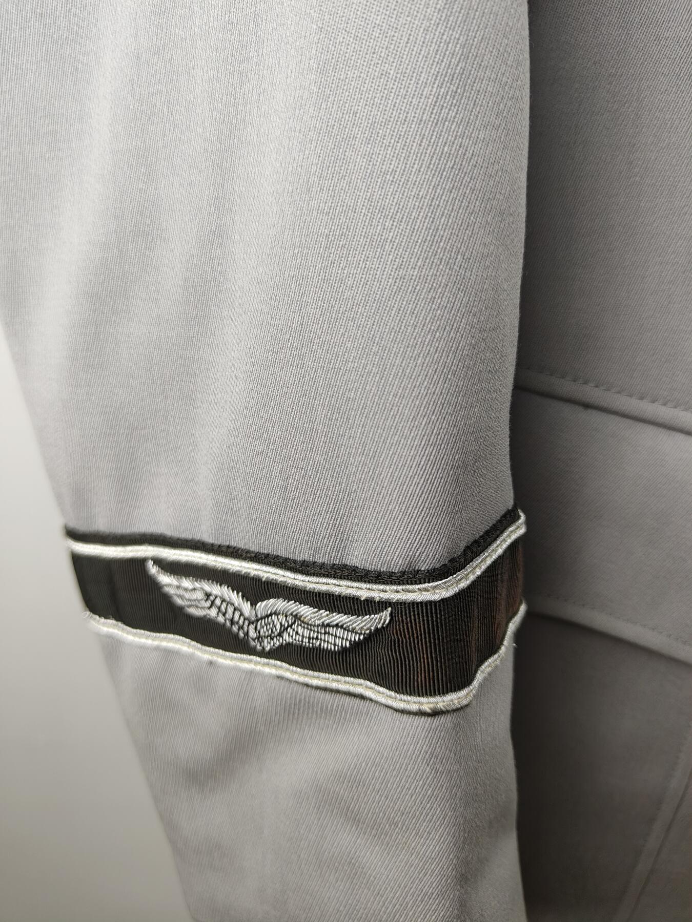 全场0元起拍 第178期 咸鱼国勋章拍卖专场 7月31日（周三）下午6：00开始 西德陆军陆航上尉 刺绣袖标常服一套 胸围102 肩宽44 衣长75 袖长60 腰围76 裤长97