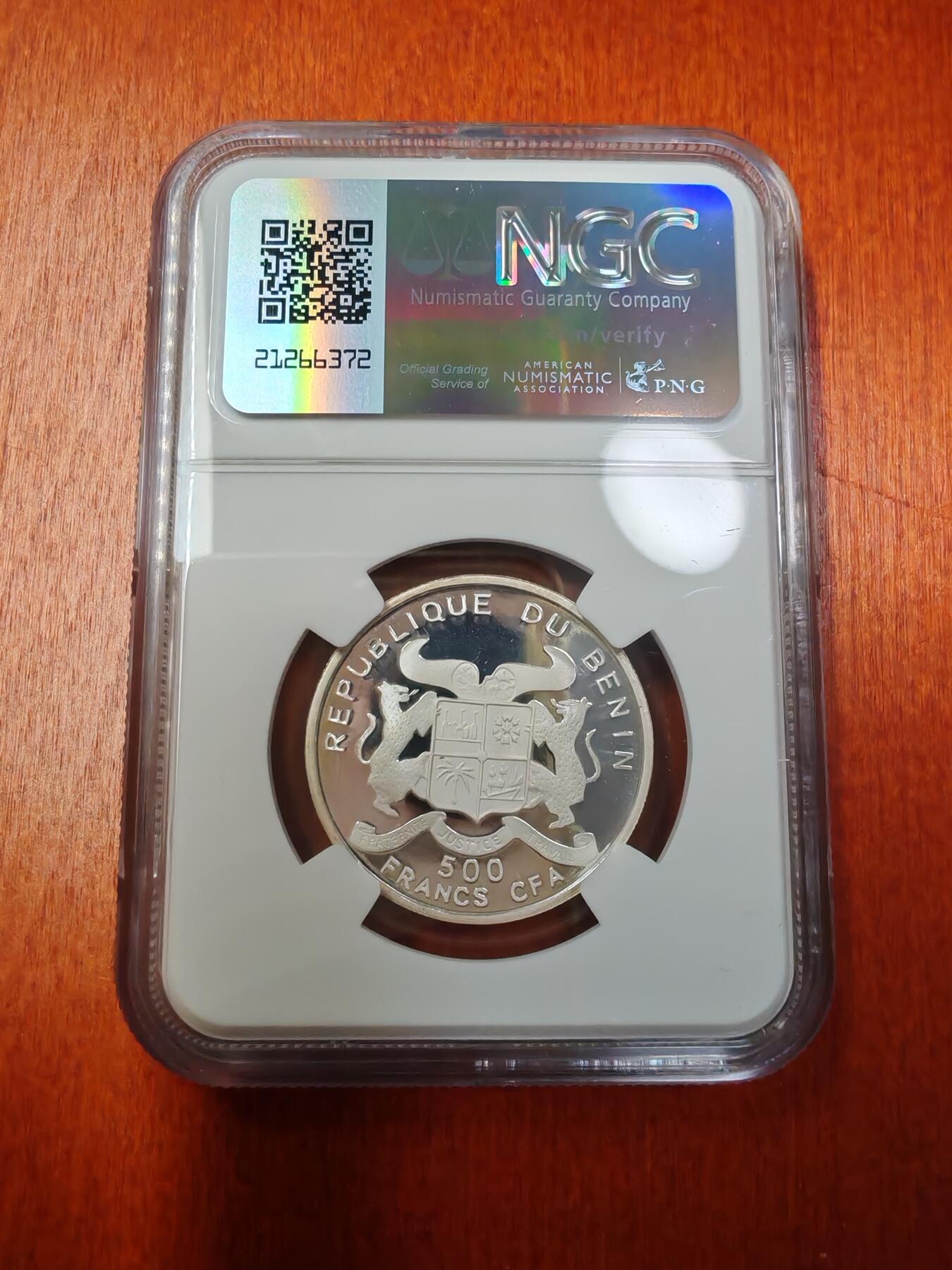 长老汇龙年精选第十三场拍卖 2005 贝宁莫扎特500法郎精制银币，NGC PF69UC，唯一冠军