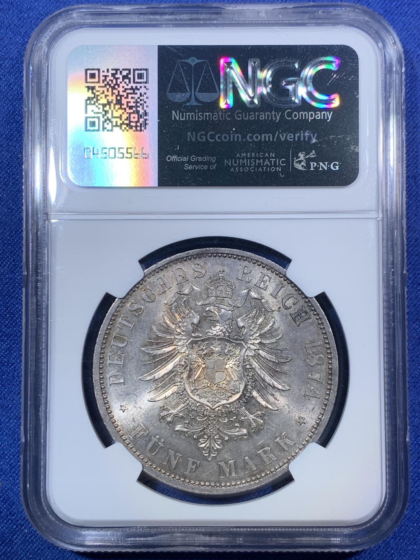 《竞宝斋》第292场- 周日，周一  2场连拍 （全场包邮） NGC MS63 德国1874年首年普鲁士威廉一世短翅5马克银币 曝光车轮转光流通马克中的经典威一短翅好品极难