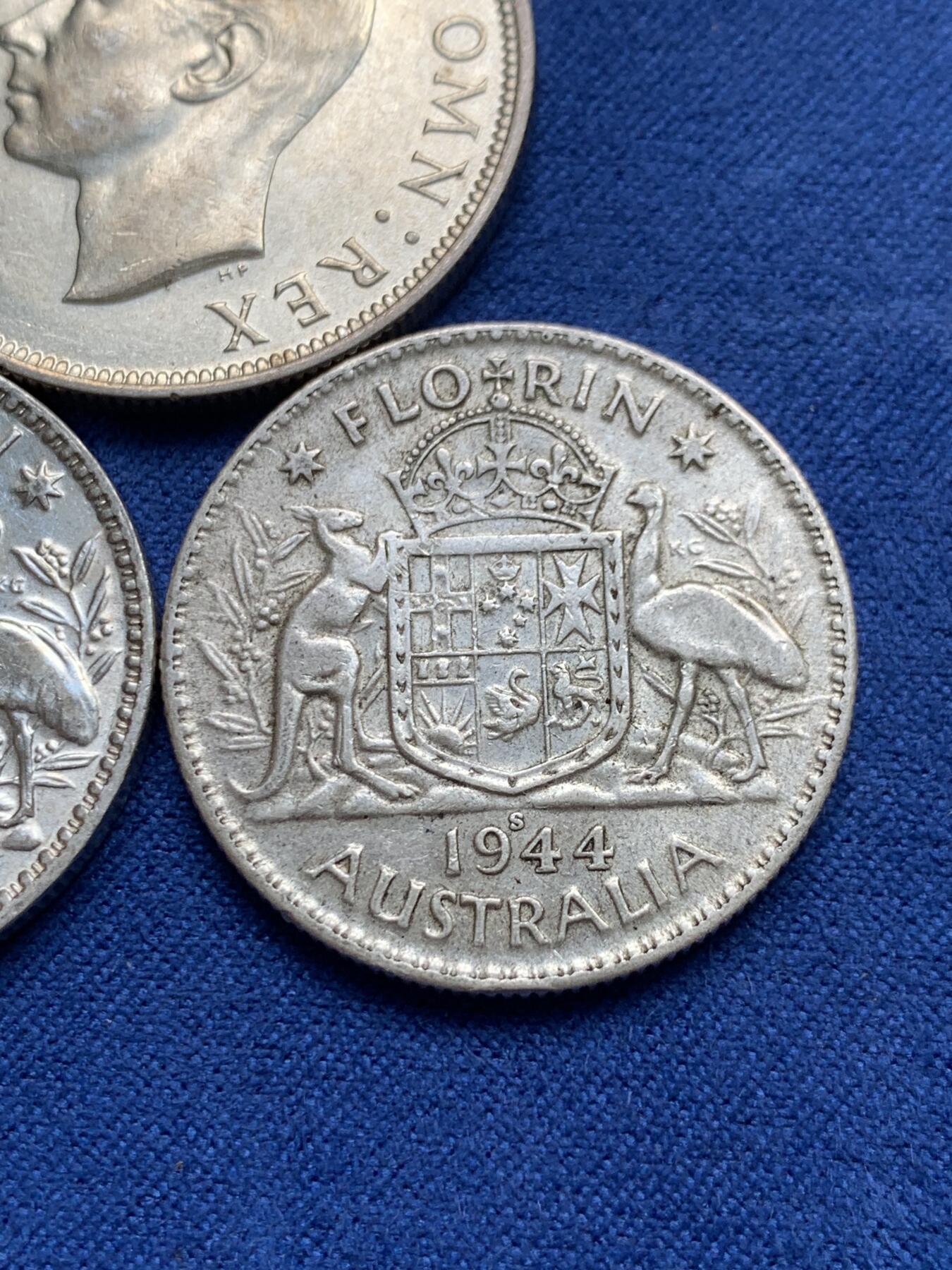 《竞宝斋》第292场- 周日，周一  2场连拍 （全场包邮） 3枚一组 英系银币 半克朗1枚+佛罗林2枚