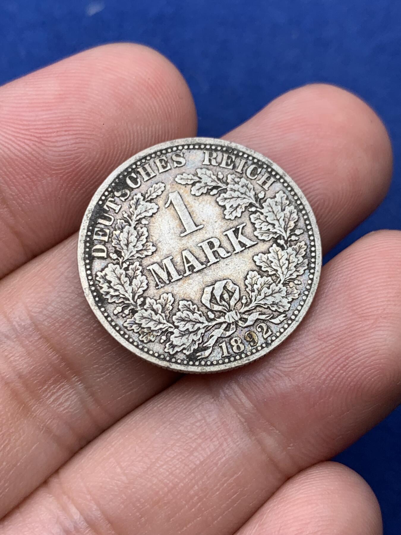 《竞宝斋》第292场- 周日，周一  2场连拍 （全场包邮） 德国1892+1875 帝国马克长翅短翅一对 ，早期长翅也难得