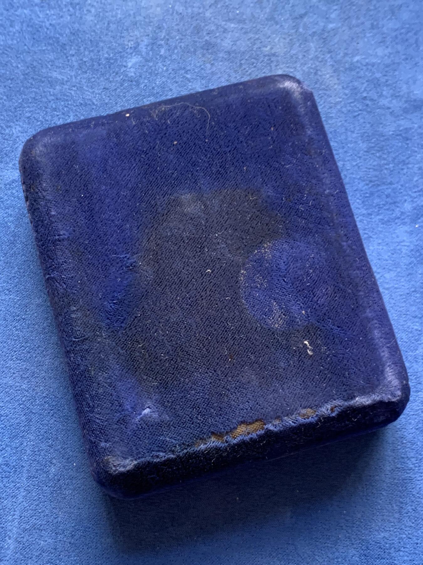 《竞宝斋》第292场- 周日，周一  2场连拍 （全场包邮） 1980马来西亚铜镍币 纪念第三次马来西亚计划 盒装