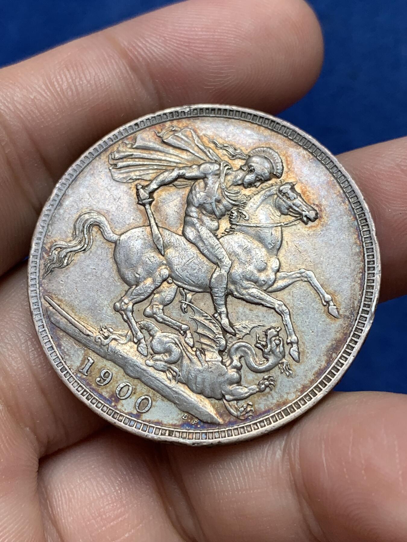 《竞宝斋》第292场- 周日，周一  2场连拍 （全场包邮） 英国1900年维多利亚披纱马剑银币