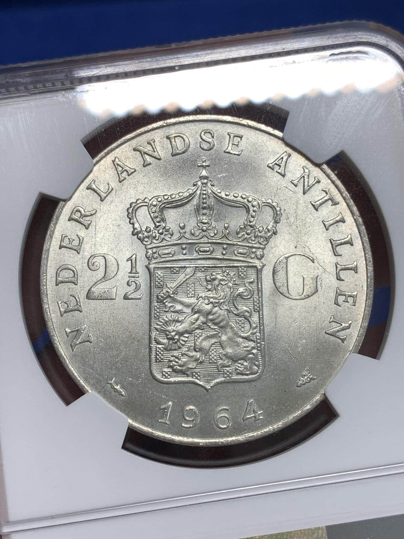 《竞宝斋》第292场- 周日，周一  2场连拍 （全场包邮） NGC MS64 荷属安的列斯1964年朱丽安娜2.5盾 曝光 国徽很好看