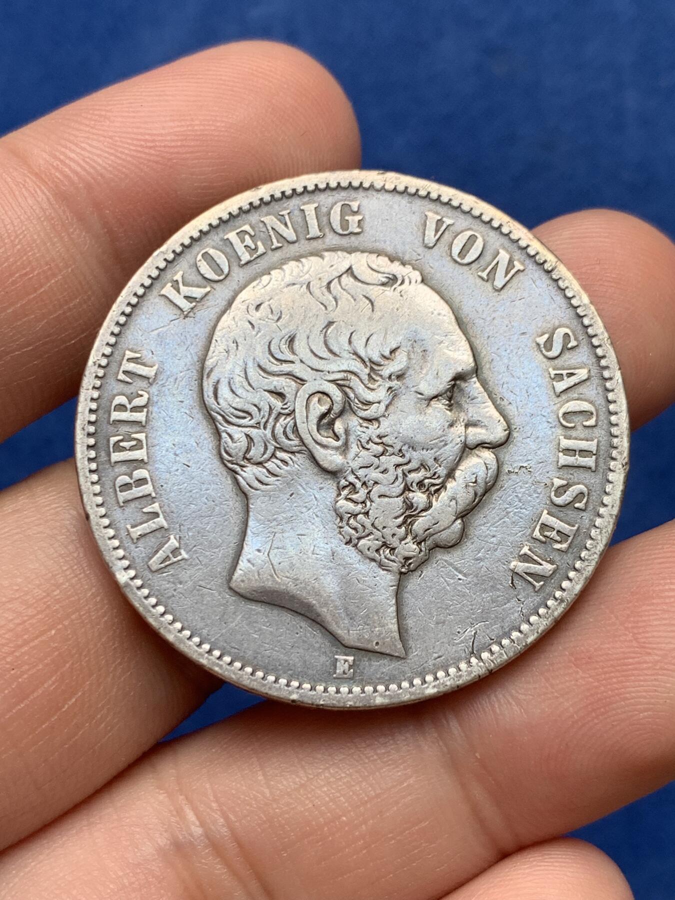 《竞宝斋》第292场- 周日，周一  2场连拍 （全场包邮） 德国1875年萨克森阿尔伯特短翅5马克 银币