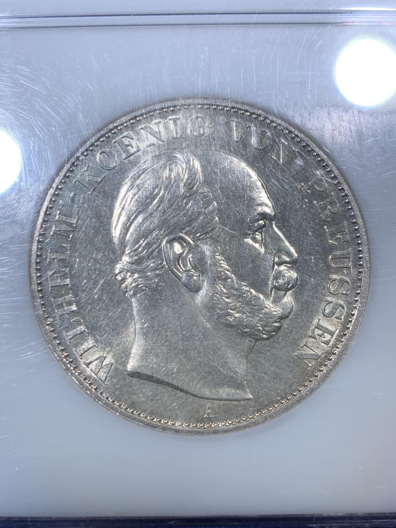 《竞宝斋》第292场- 周日，周一  2场连拍 （全场包邮） NGC MS61 老盒严评 德国1871年普法战争胜利1泰勒 币面清爽，类精制状态，尤其背面，美得发光