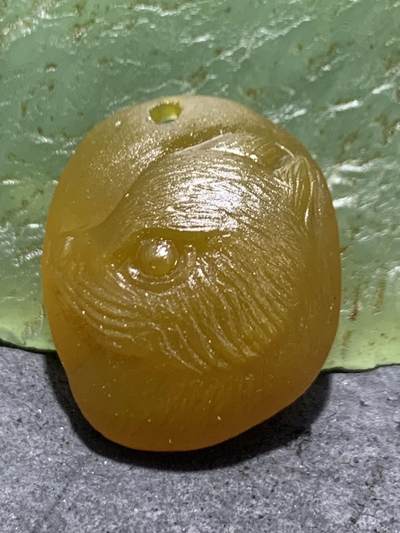 精美亚光高润度冰飘心冻料鸡油黄蒙料战国红玛瑙手工雕刻灵狐吊坠一个 - 精美亚光高润度冰飘心冻料鸡油黄蒙料战国红玛瑙手工雕刻灵狐吊坠一个