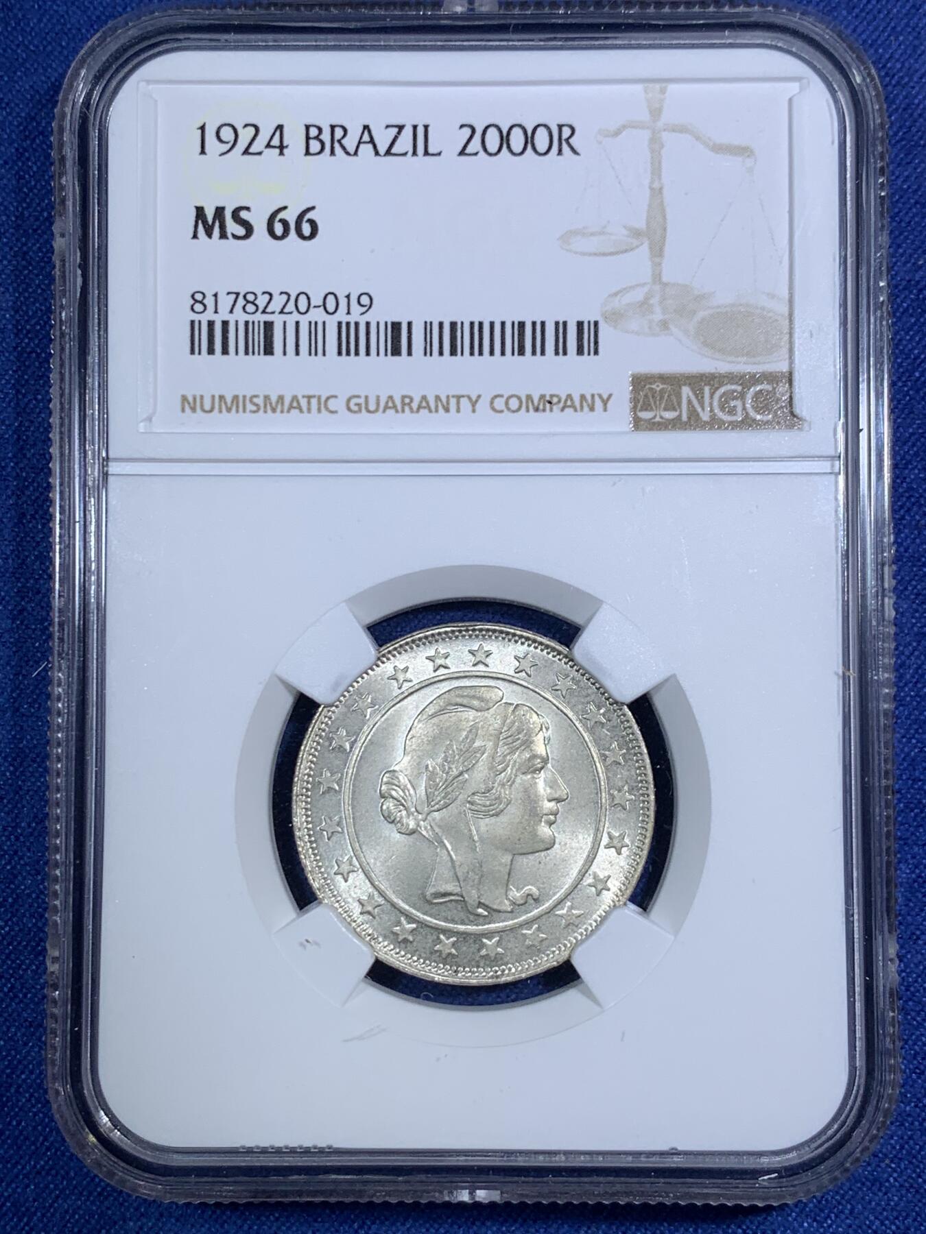 《竞宝斋》第292场- 周日，周一  2场连拍 （全场包邮） NGC MS66 巴西女神1924年2000R银币 稀少品超高分
