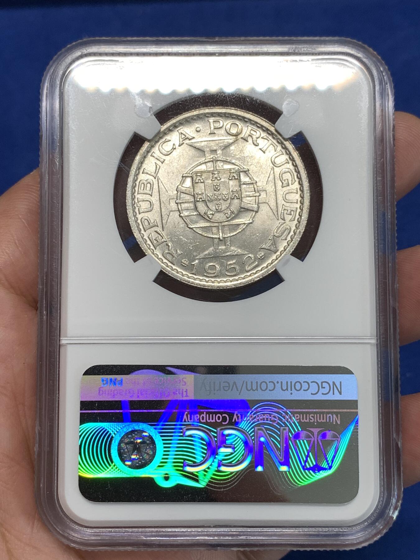 《竞宝斋》第292场- 周日，周一  2场连拍 （全场包邮） NGC MS63 中国澳门 1952年5元 葡属殖民风情 上海严评 性价比高