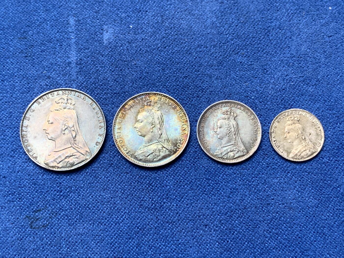 《竞宝斋》第292场- 周日，周一  2场连拍 （全场包邮） 维多利亚 1888 Maundy Coin 套组 难的是年份 可遇不可求 英系或者维多利亚凑套必不可少的藏品 细节见图