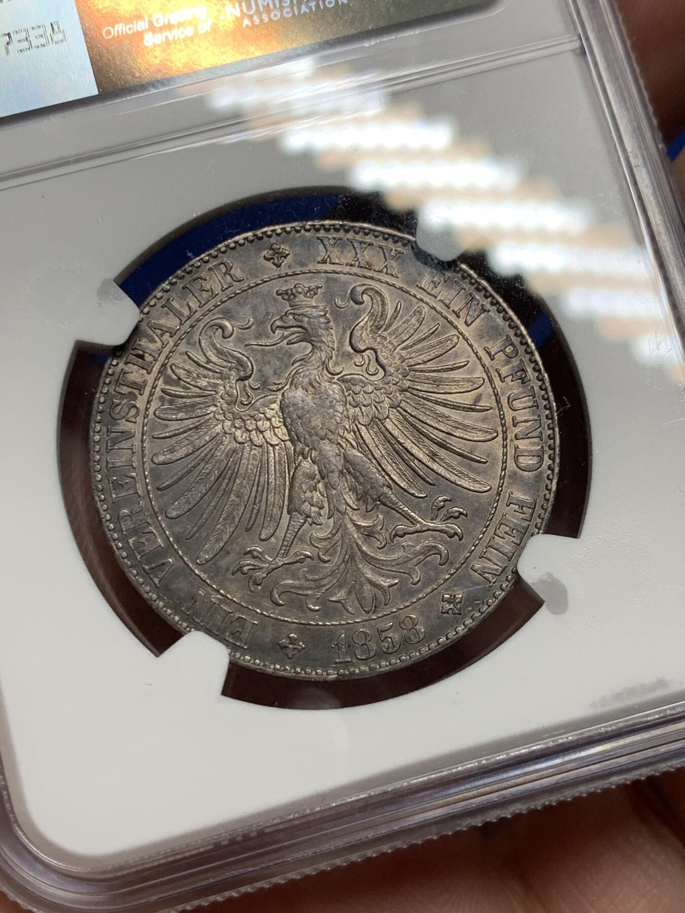 《竞宝斋》第292场- 周日，周一  2场连拍 （全场包邮） NGC AU58 德国法兰克福 1858年 稀少教堂版 法兰克福少女 1泰勒银币 深彩包浆光度好