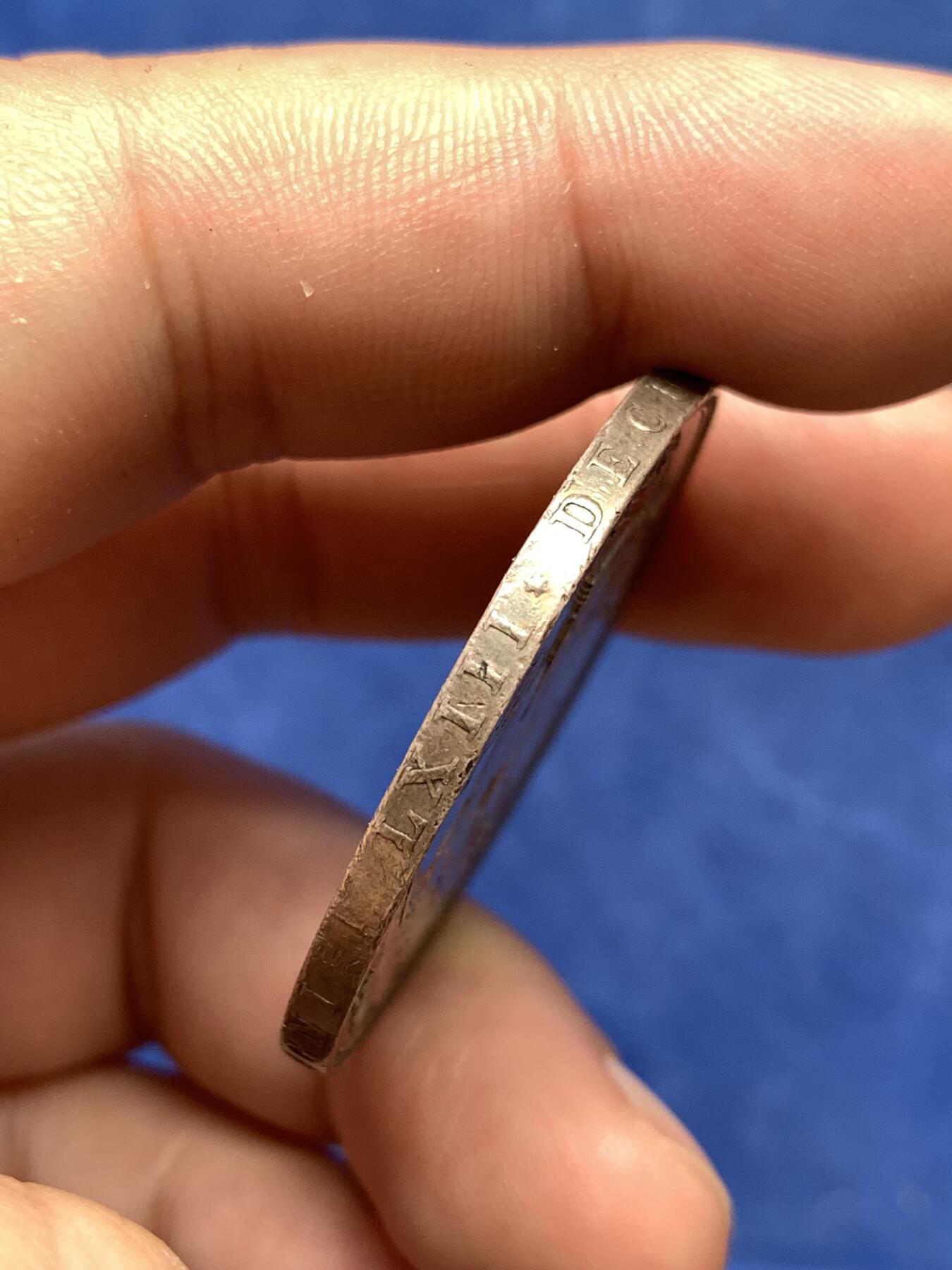 《竞宝斋》第292场- 周日，周一  2场连拍 （全场包邮） 英国1900年维多利亚披纱马剑银币