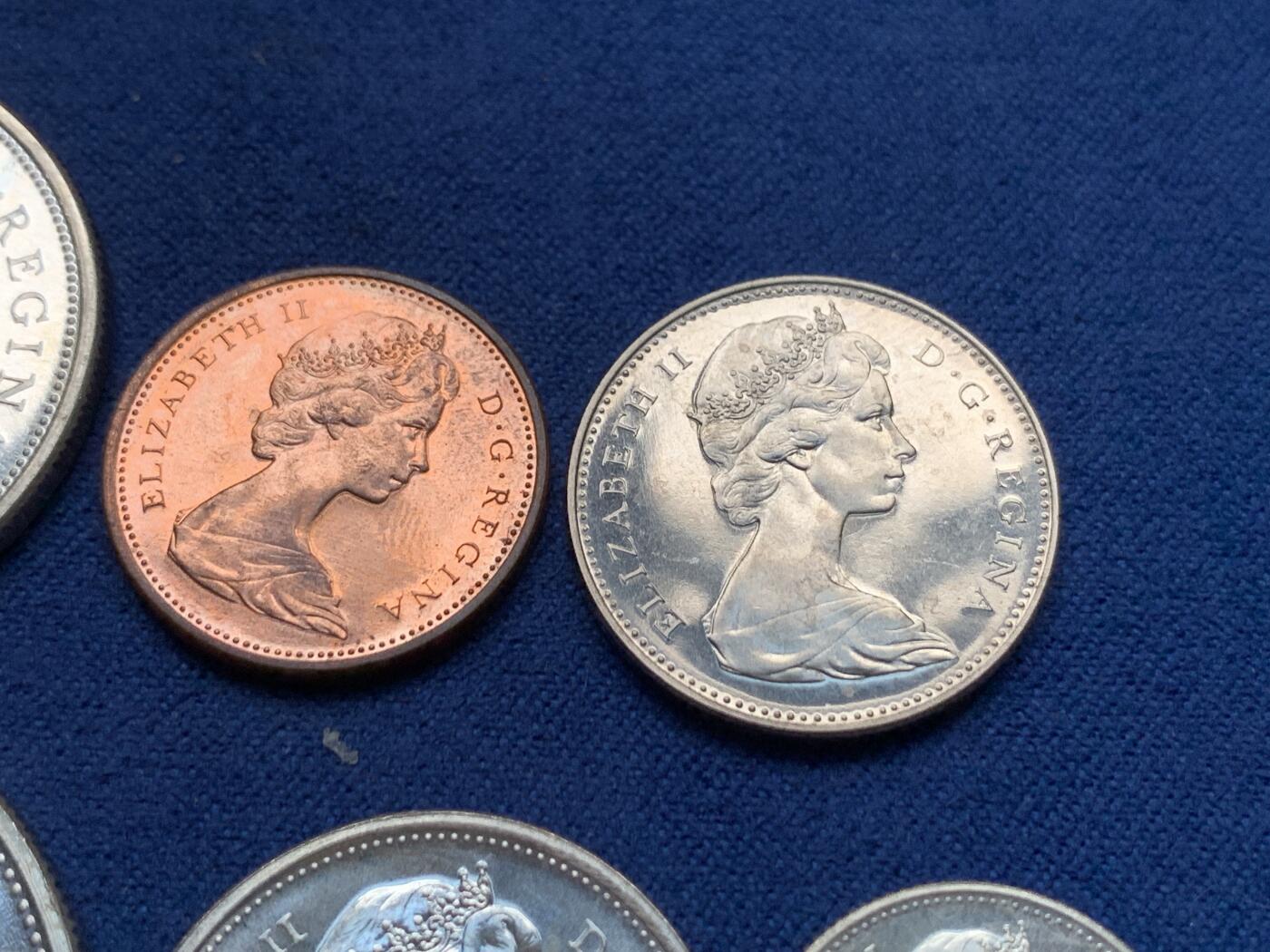 《竞宝斋》第292场- 周日，周一  2场连拍 （全场包邮） 加拿大1965银套币 四银