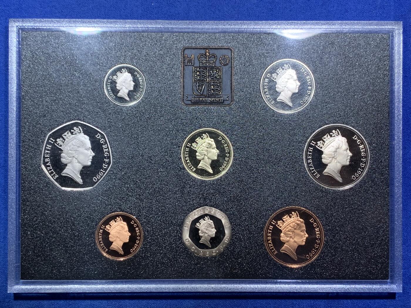 《竞宝斋》第292场- 周日，周一  2场连拍 （全场包邮） 英国1990年硬币8枚套装精制版