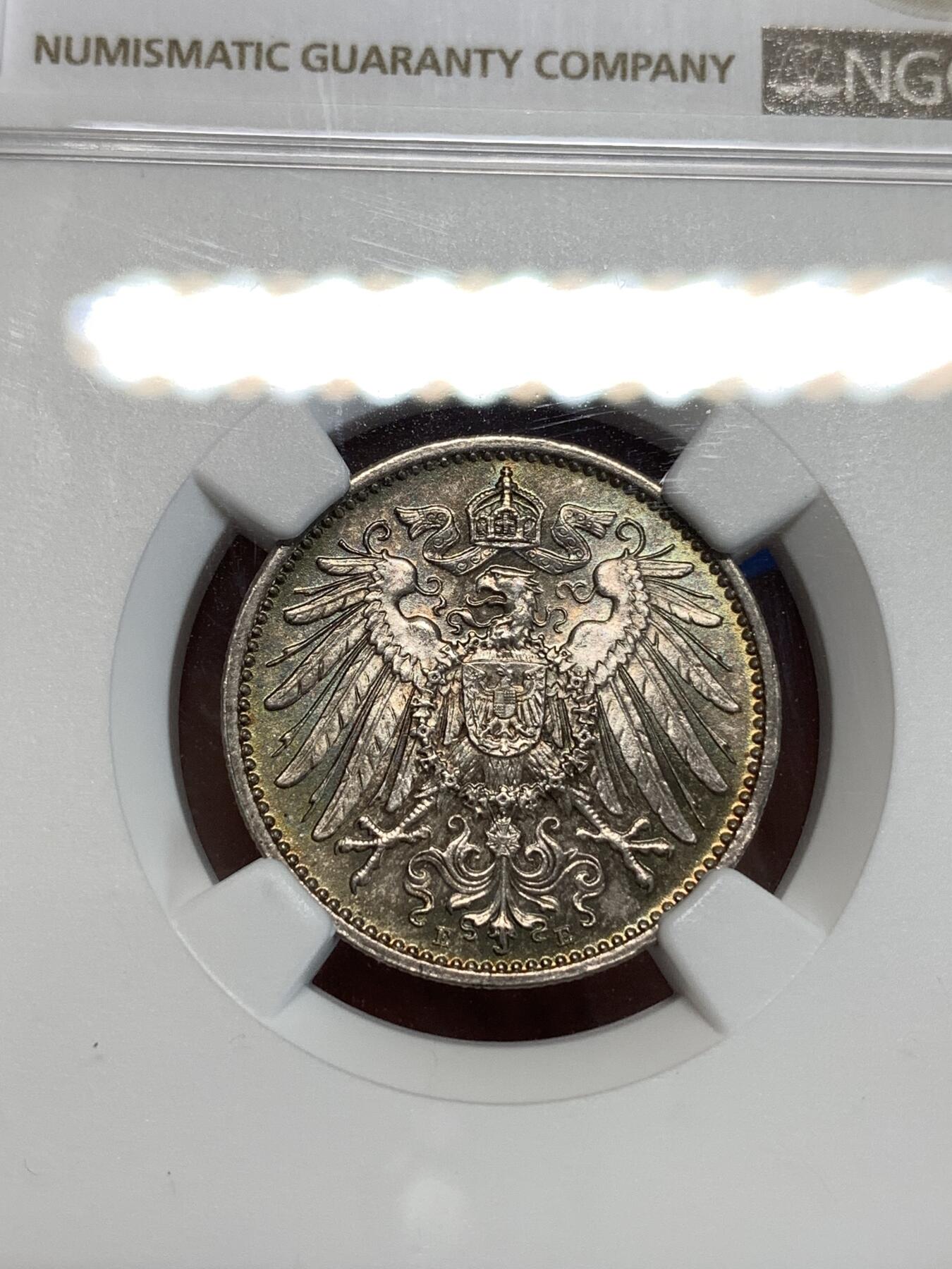 《竞宝斋》第292场- 周日，周一  2场连拍 （全场包邮） NGC MS64 德国1914-E 1马克银币 双面爆彩状态，玩彩的玩家不可错过的一颗。