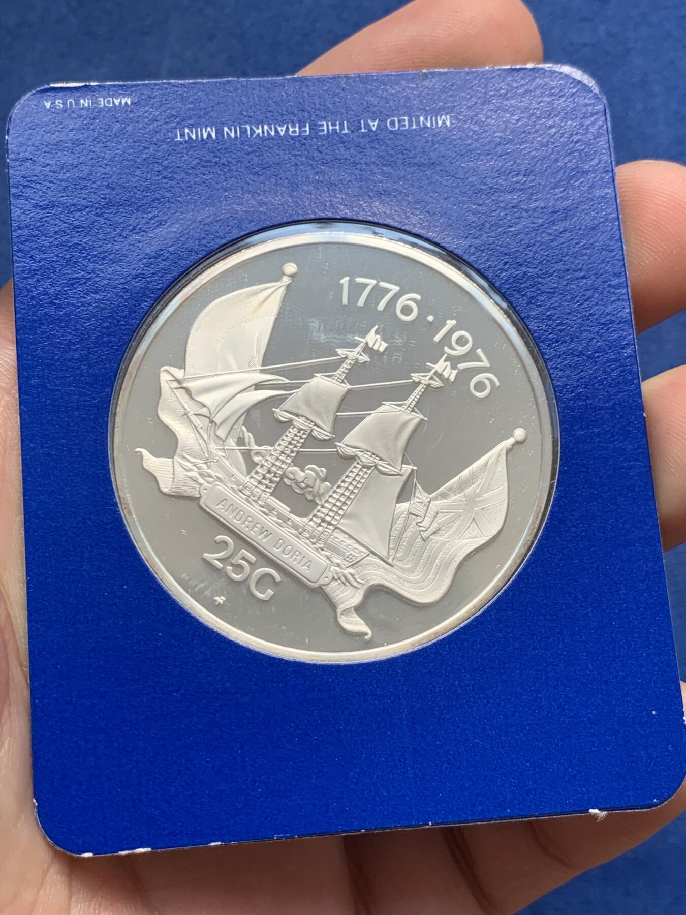 《竞宝斋》第292场- 周日，周一  2场连拍 （全场包邮） 1976年荷属安的列斯 纪念美国独立200周年富兰克林 大精制银币 原盒装