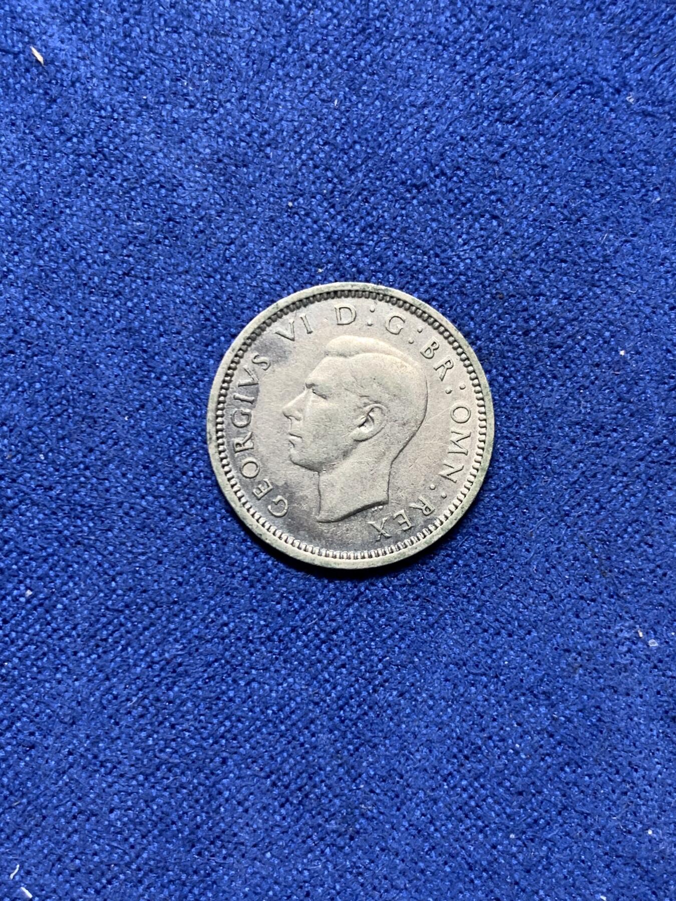 《竞宝斋》第292场- 周日，周一  2场连拍 （全场包邮） 两枚一组 1945年6便士+1940年3便士