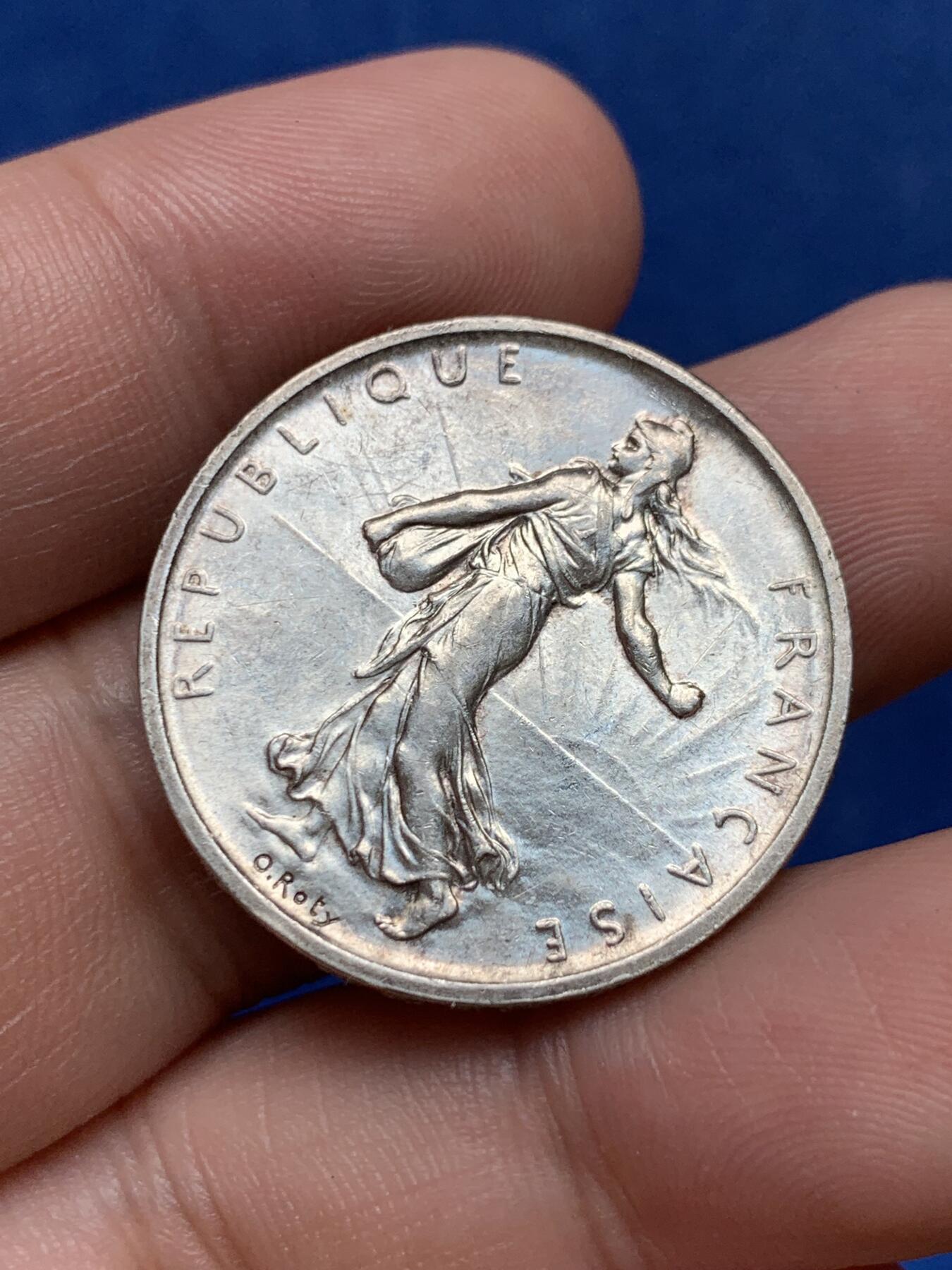 《竞宝斋》第292场- 周日，周一  2场连拍 （全场包邮） 法国 1960年 5法郎 行走女神播种银币 卷拆 可送评