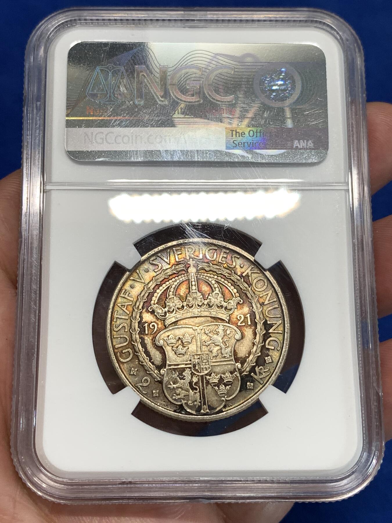 《竞宝斋》第292场- 周日，周一  2场连拍 （全场包邮） NGC MS63 瑞典1921年政治自由400周年2克朗银币 五彩包浆