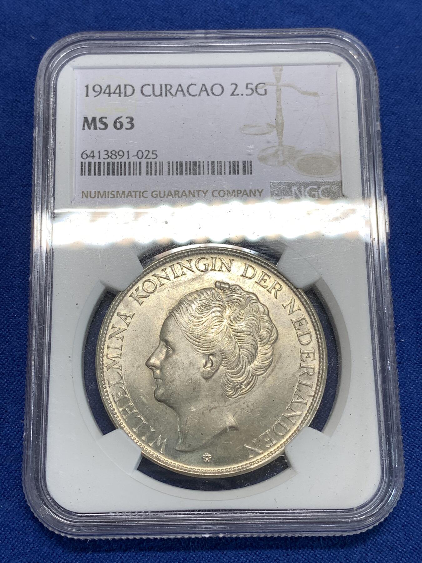 《竞宝斋》第292场- 周日，周一  2场连拍 （全场包邮） NGC MS63 荷属库拉索1944D威廉明娜2.5盾大银币